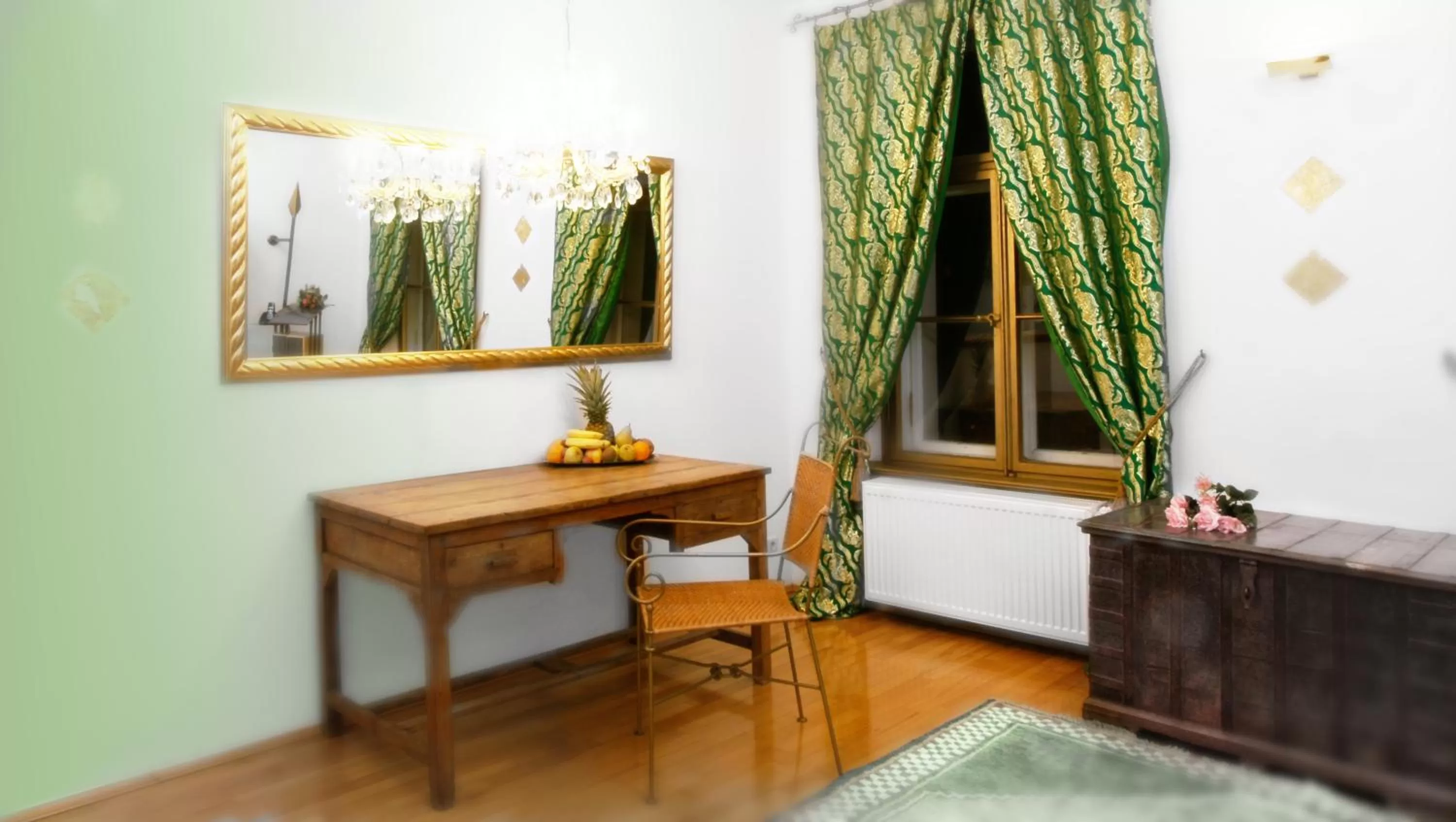 Decorative detail in Bon-Apart