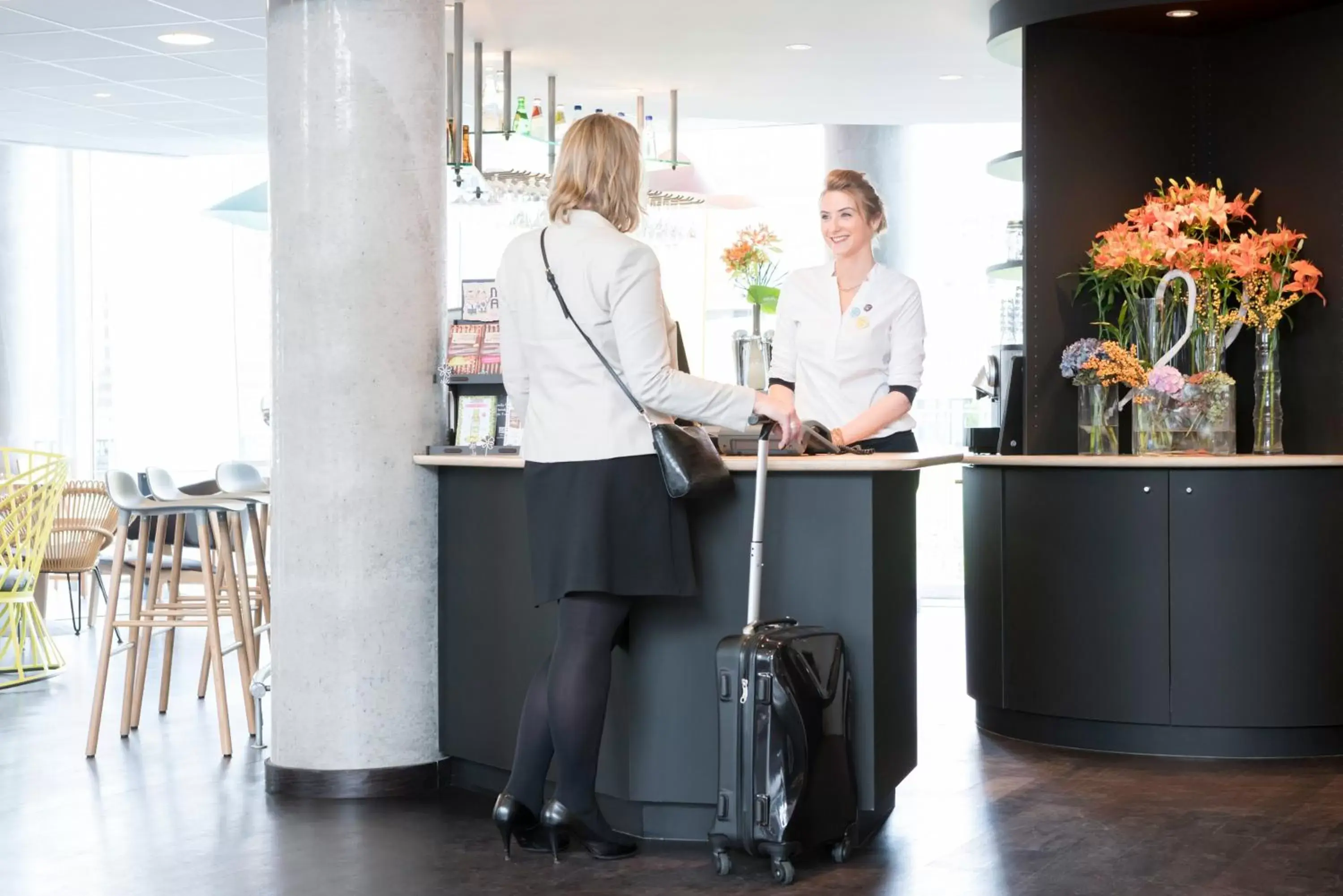 Lobby or reception in Novotel Suites Lille Europe