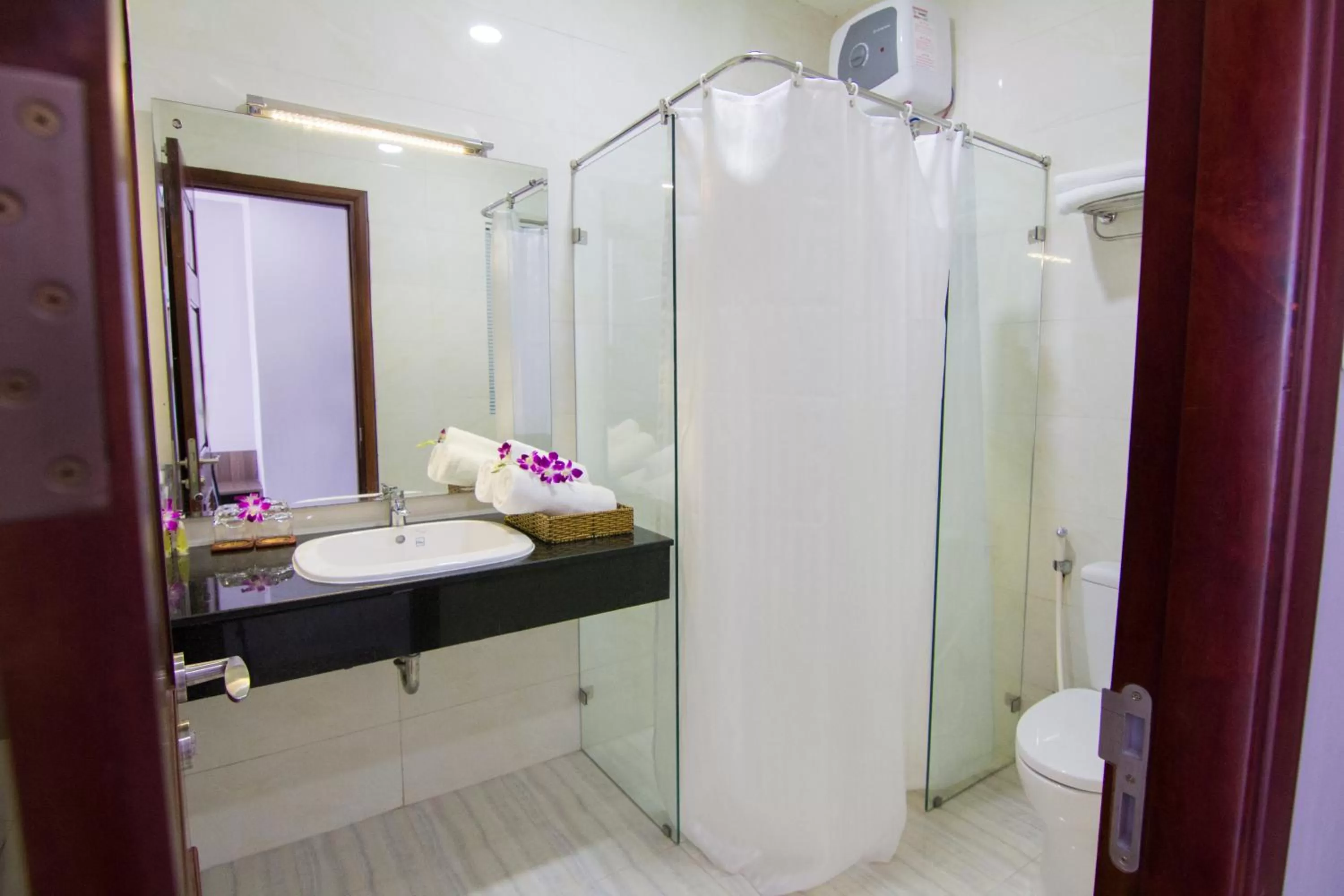 Bathroom in Khách sạn San Hô Vũng Tàu (Coral Hotel)
