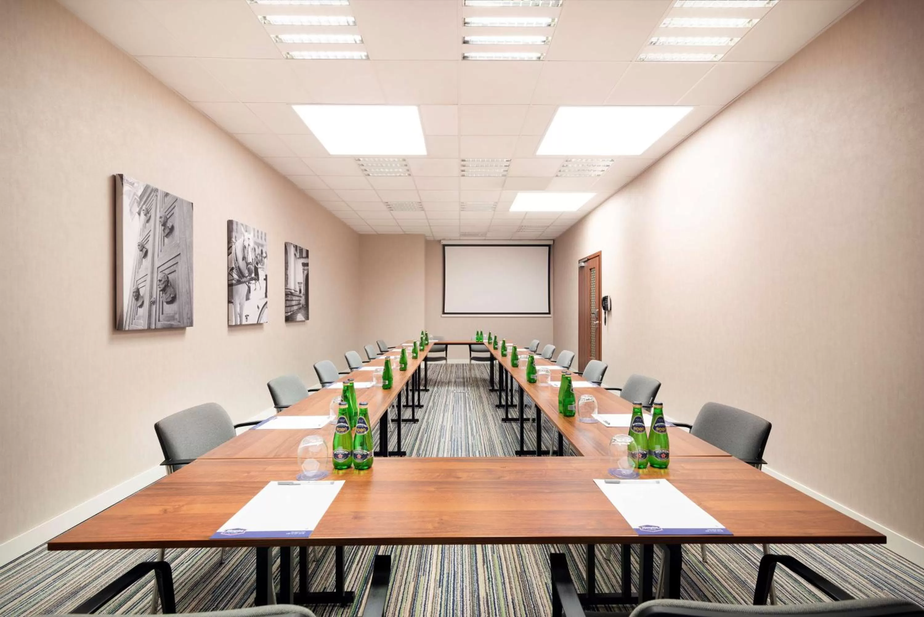 Meeting/conference room in Hampton by Hilton Krakow