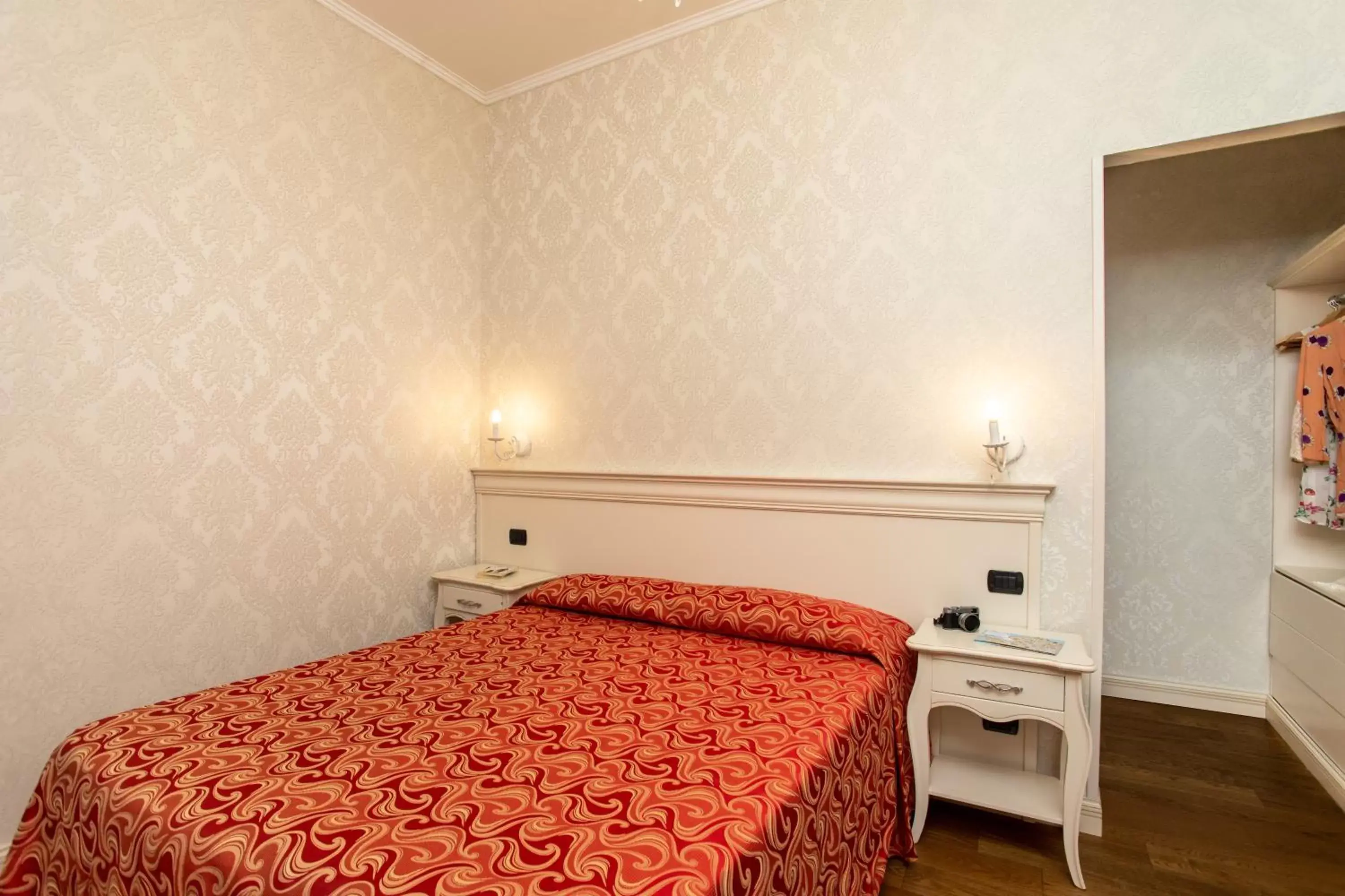 Bed in Charming Palace Santa Fosca