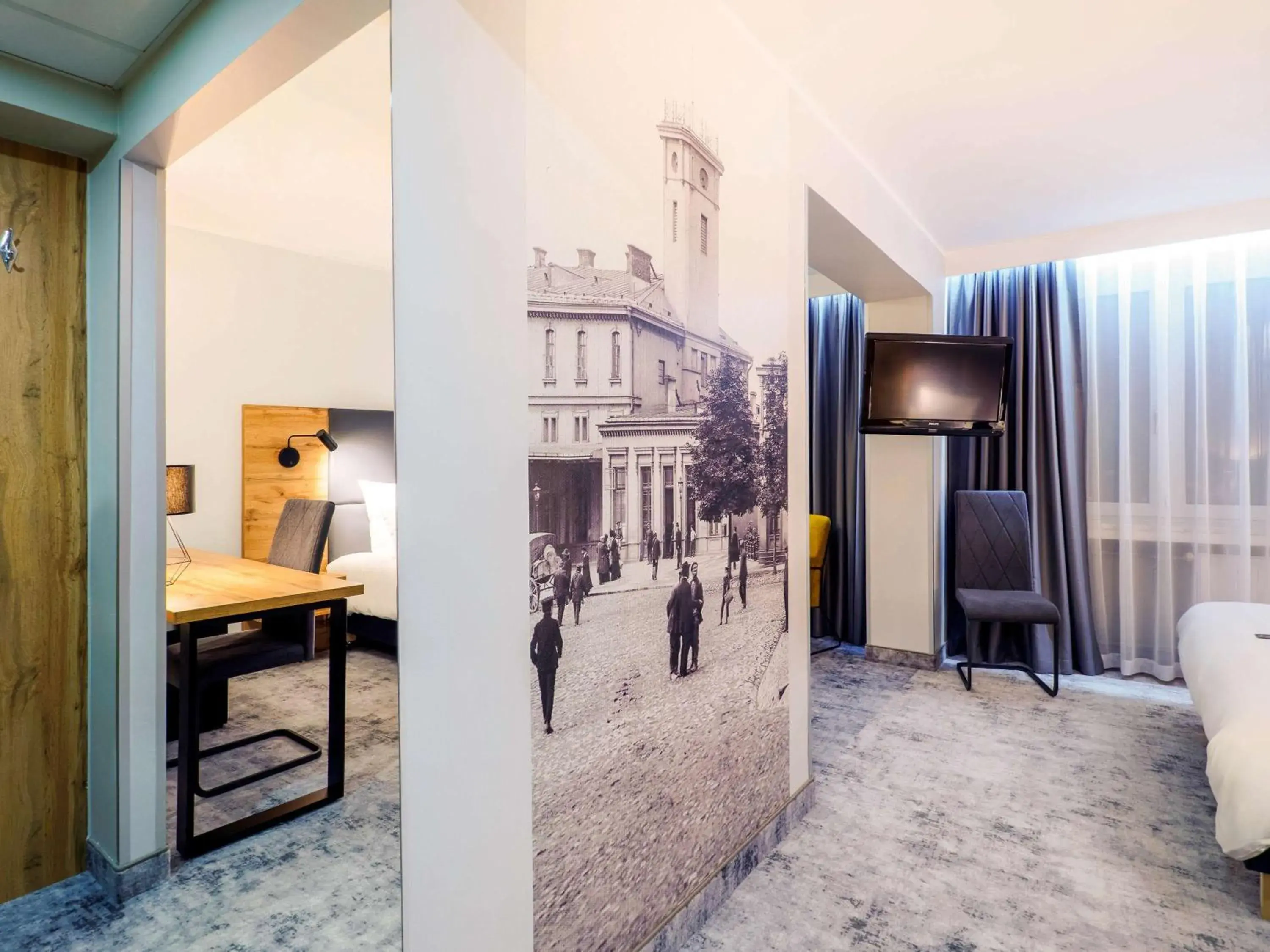 Bedroom, TV/Entertainment Center in Mercure Czestochowa Centrum