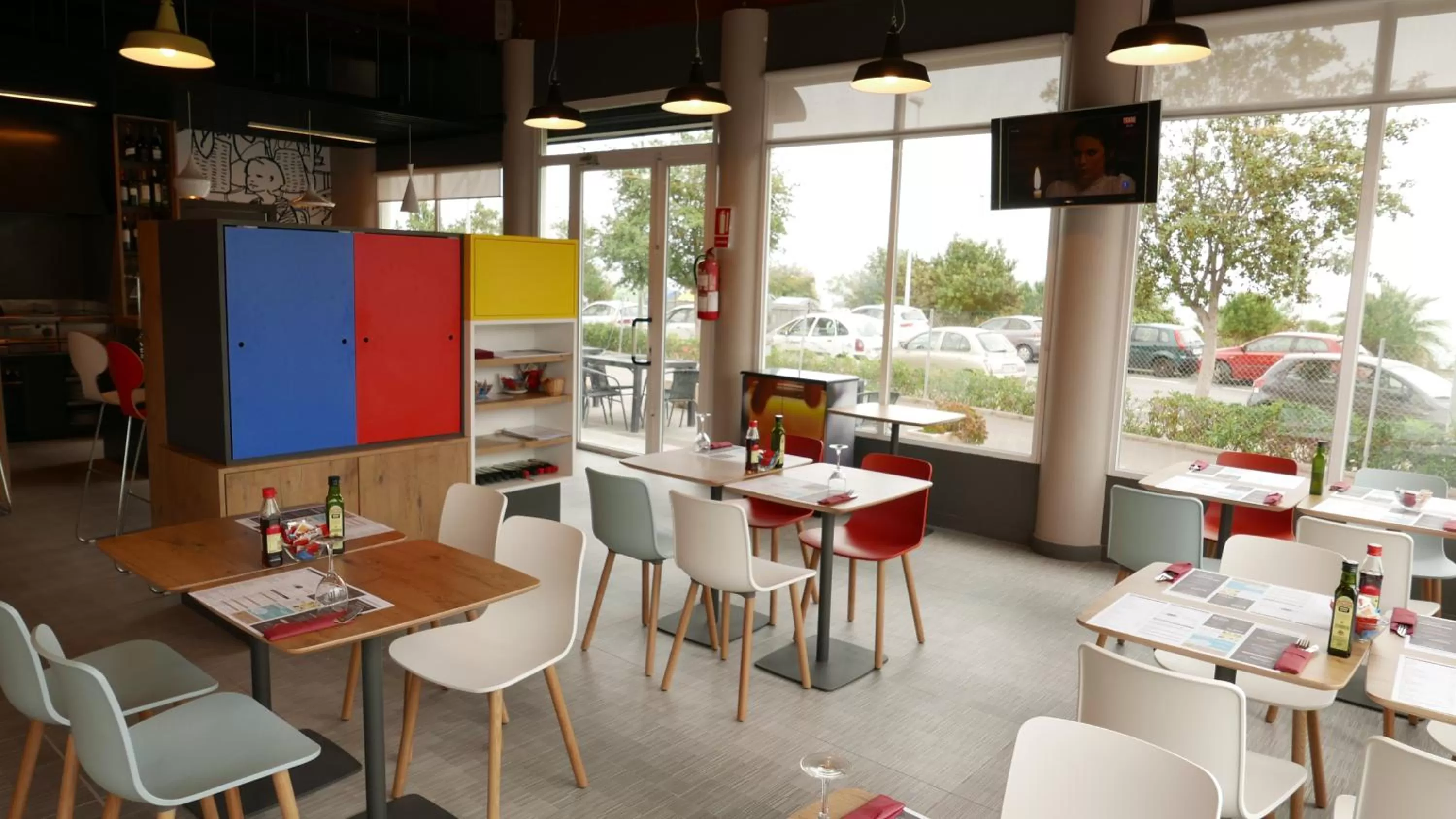 Restaurant/places to eat in Ibis Hotel Alicante