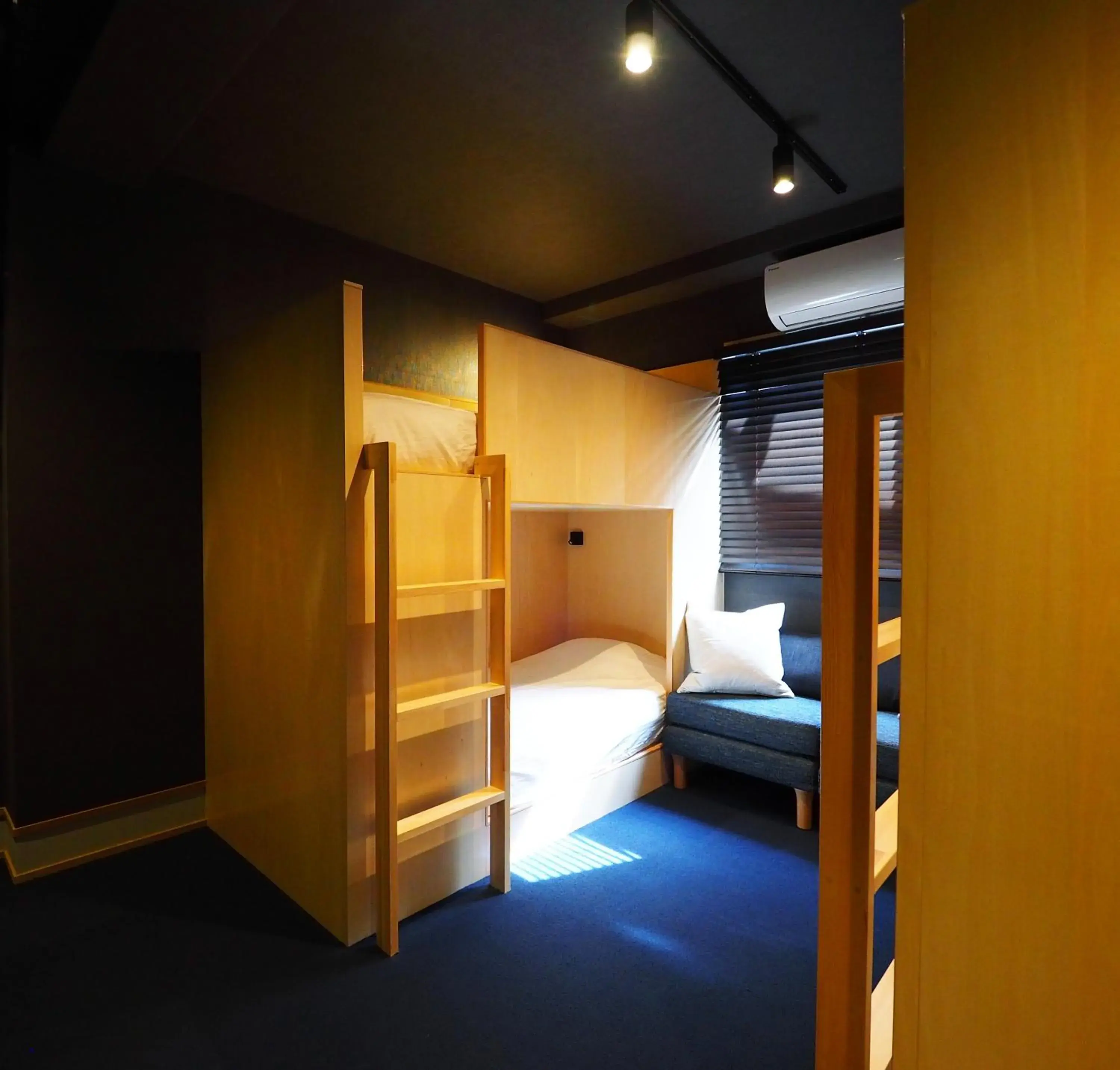 Bunk Bed in Yumoto Station Hotel MIRAHAKONE