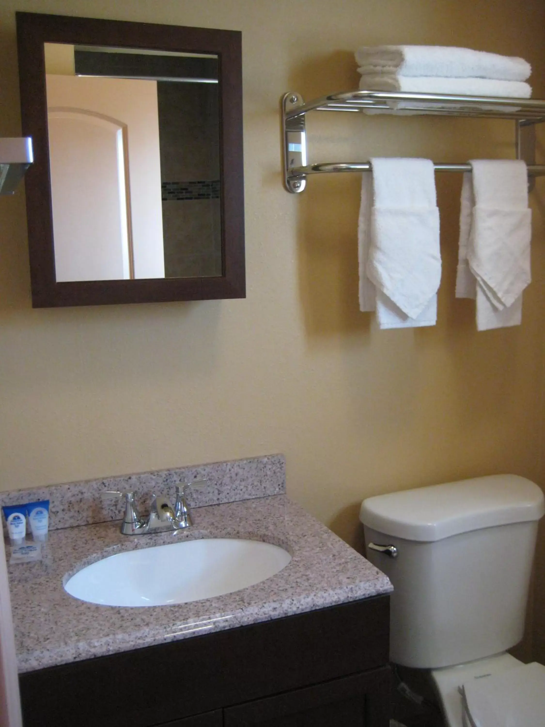 Bathroom in Americas Best Value Inn - Porterville