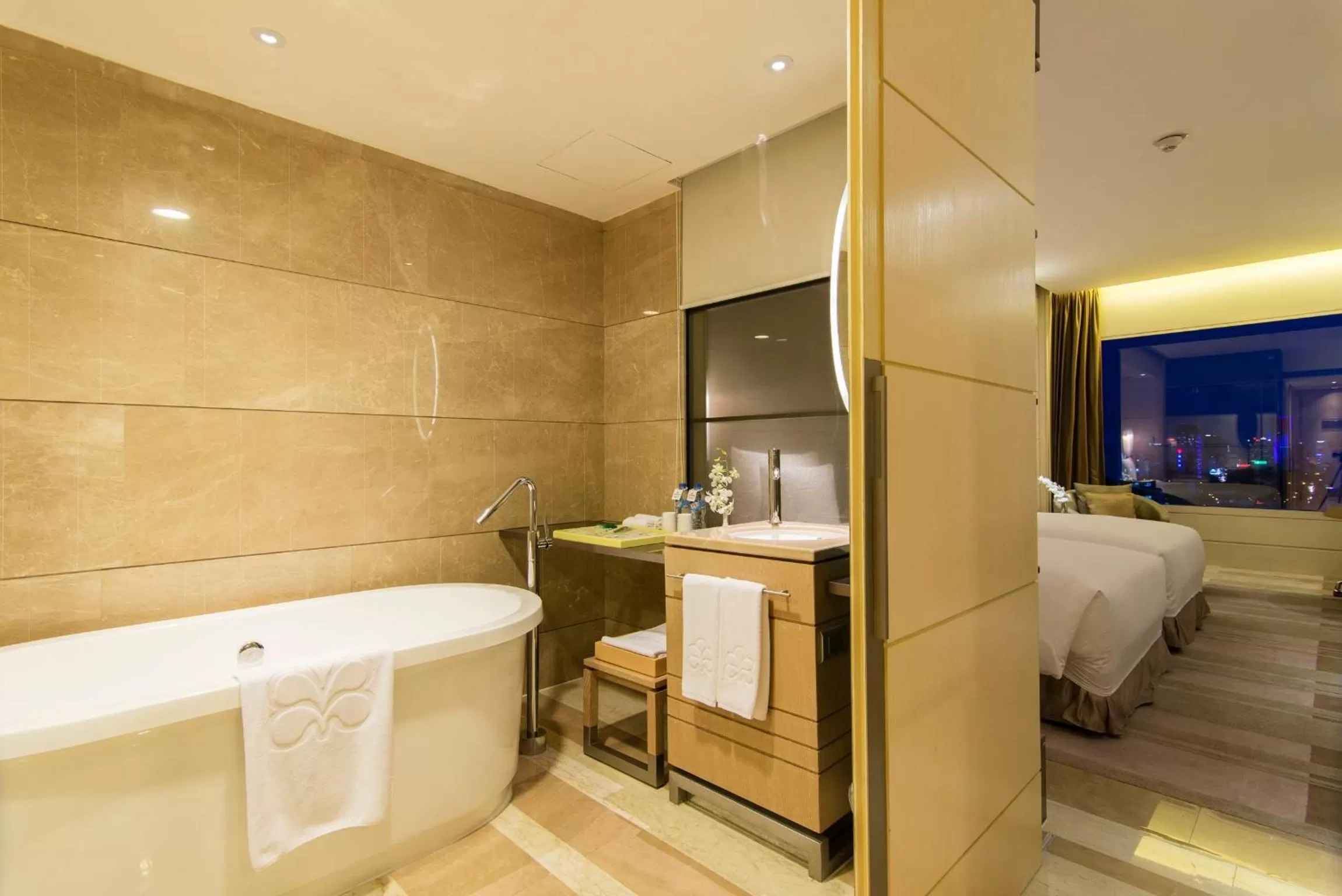 Bathroom, Bed in Hotel Nikko Saigon