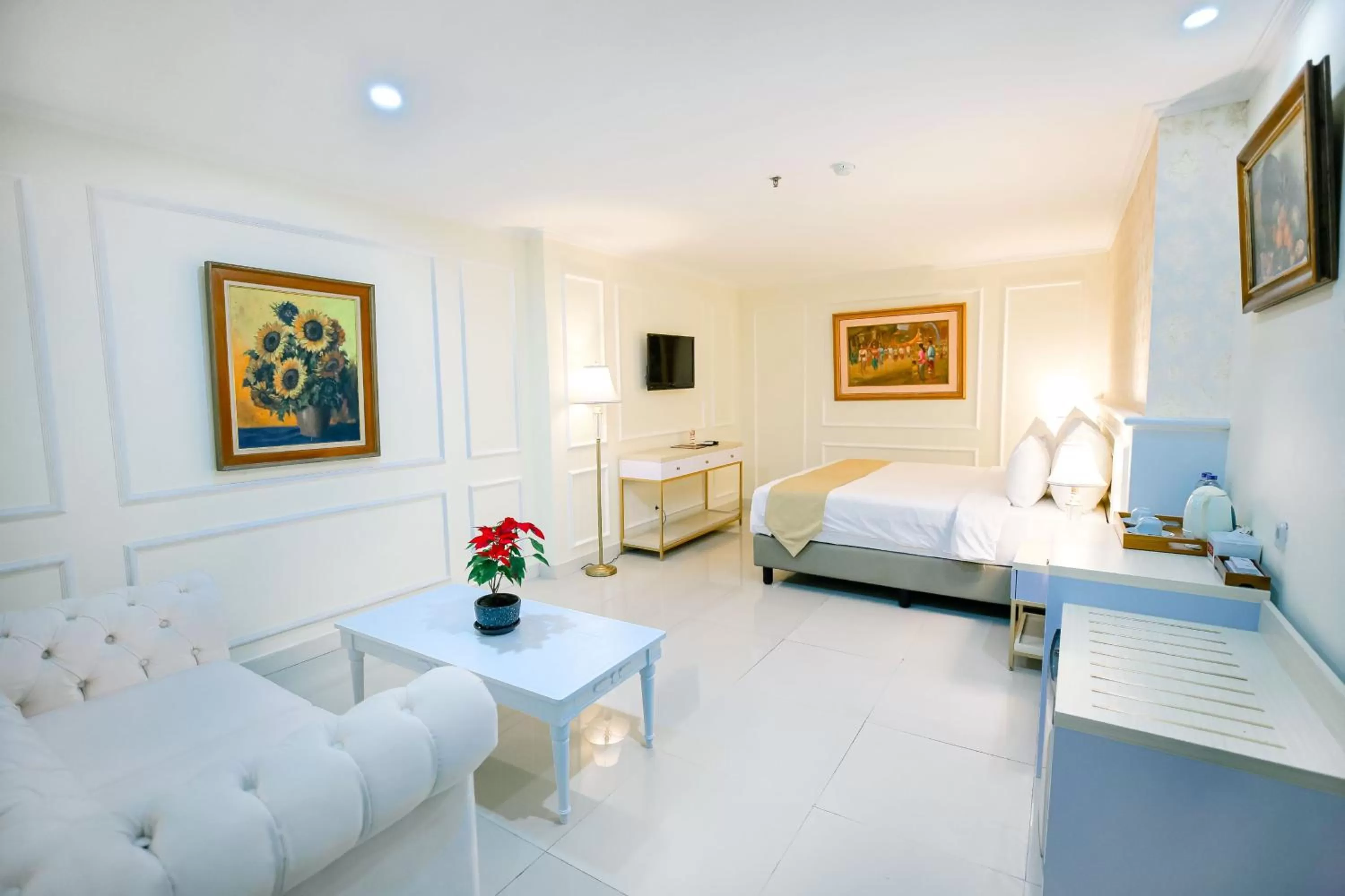 Bed in The Cube Hotel Malioboro, Azana Hotels Collection