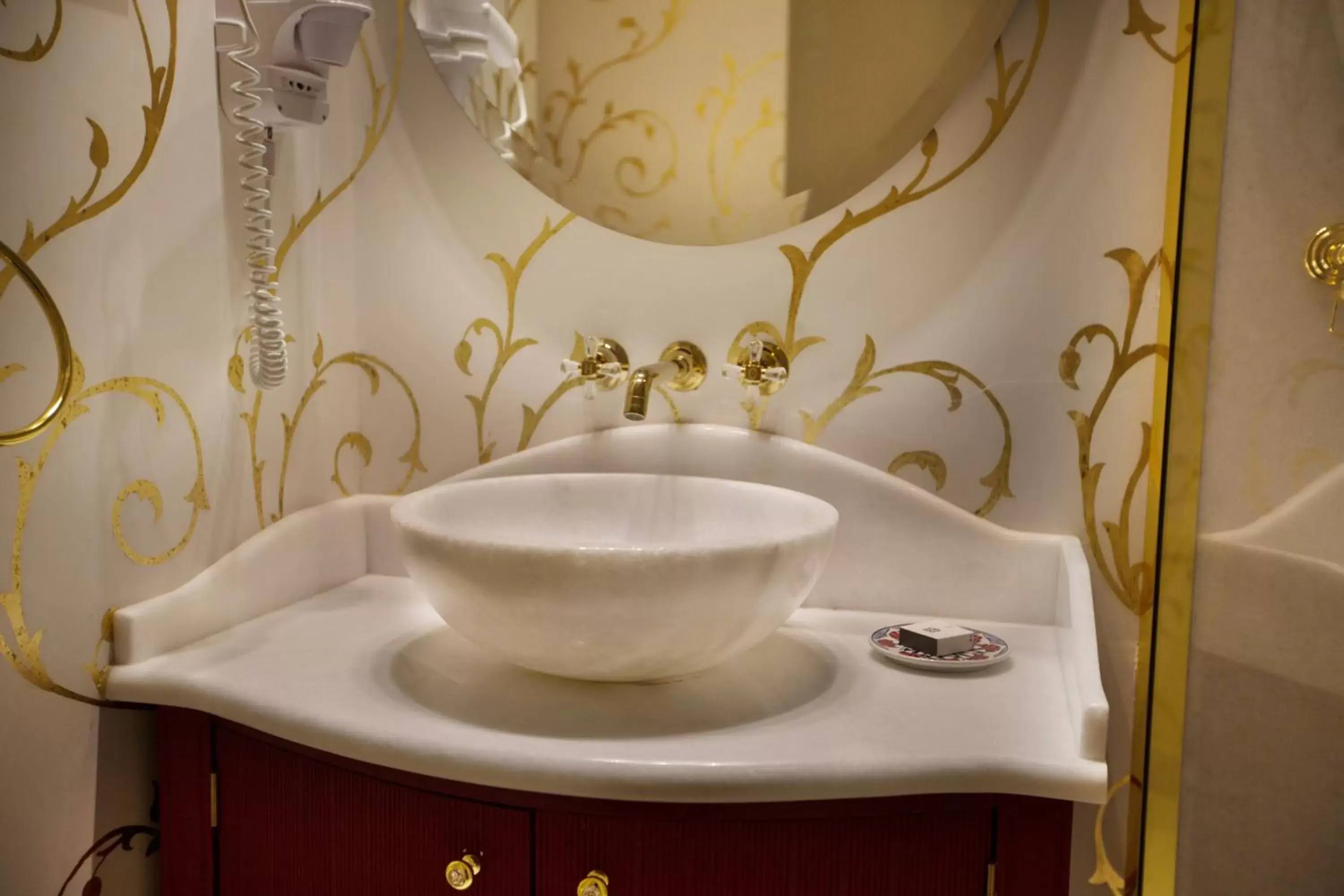Decorative detail, Bathroom in Valide Sultan Konagi