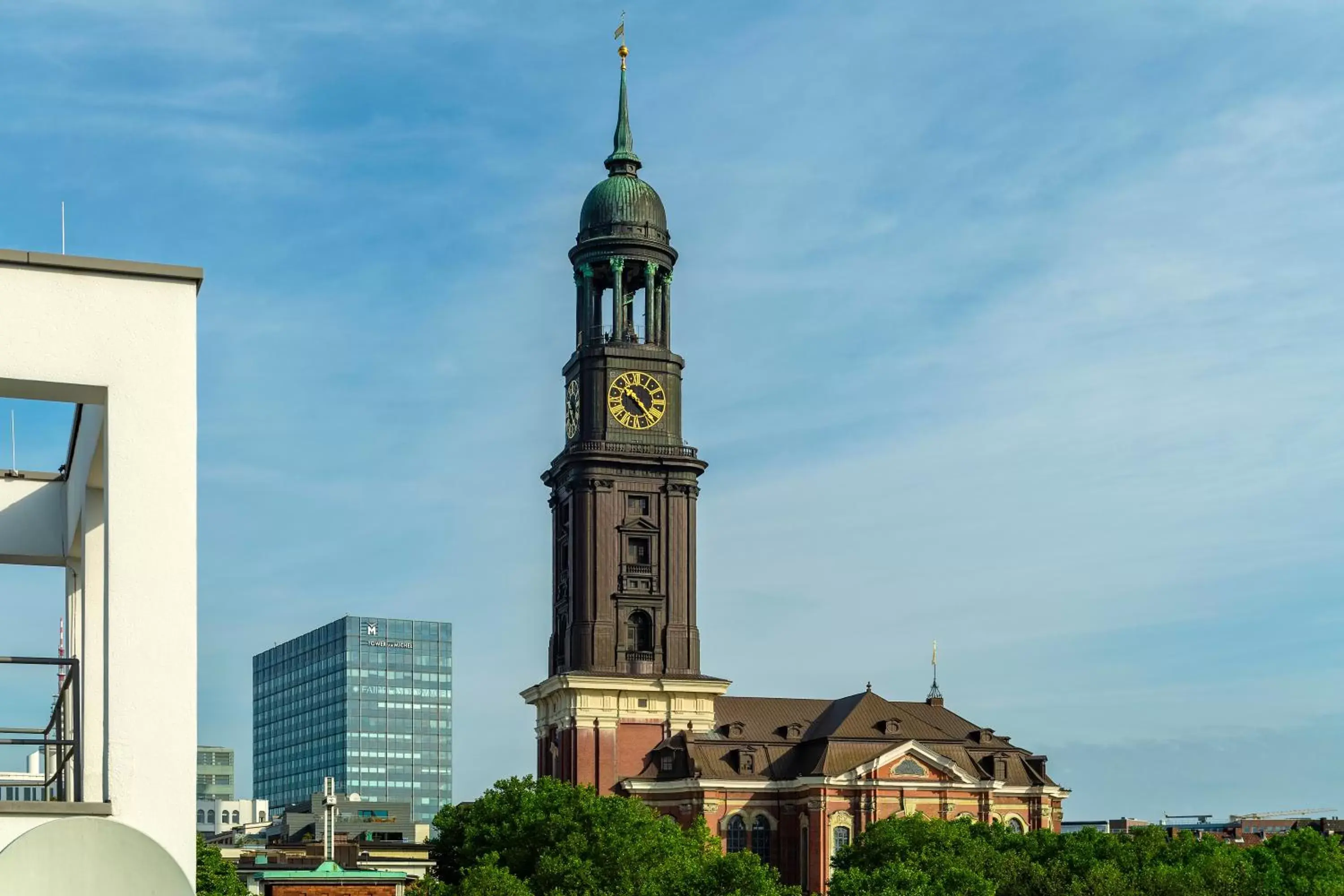 Landmark view in Clipper Boardinghouse - Hamburg-Michel Landmark view in Clipper Boardinghouse - Hamburg-Michel