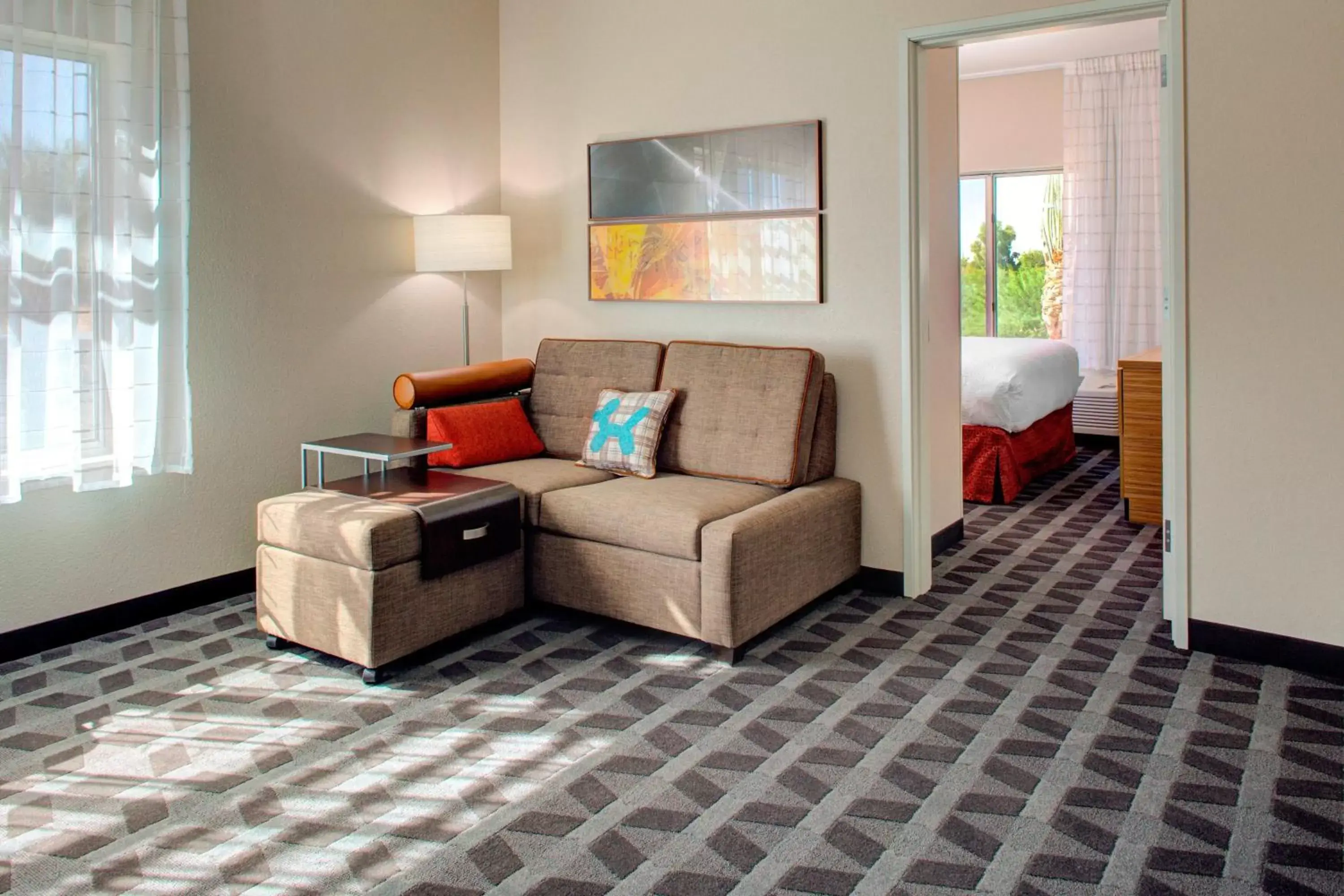 Living room, Seating Area in TownePlace Suites by Marriott Phoenix Chandler/Fashion Center