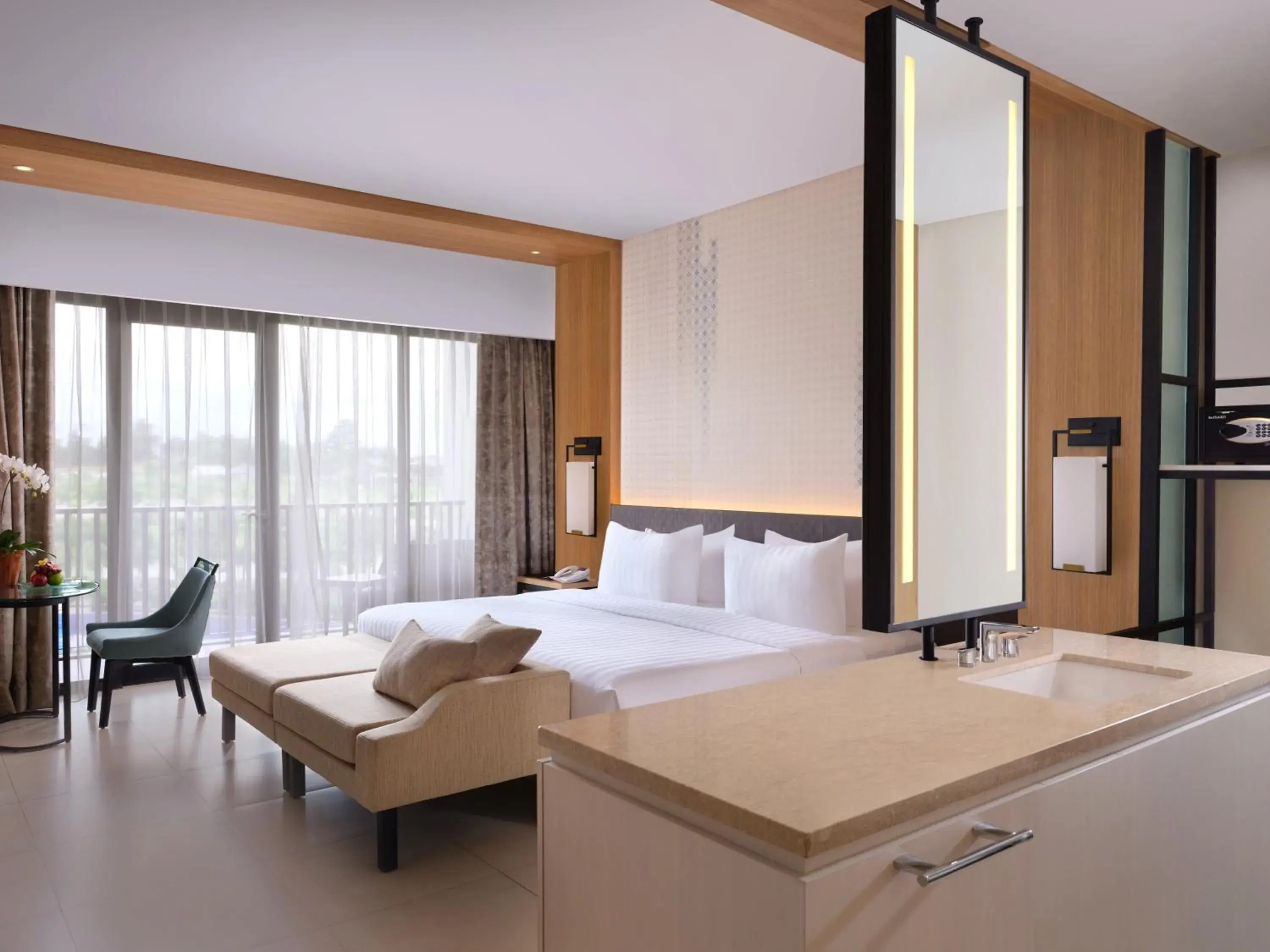 Bedroom, Bed in Hotel Santika Premiere Bandara Palembang