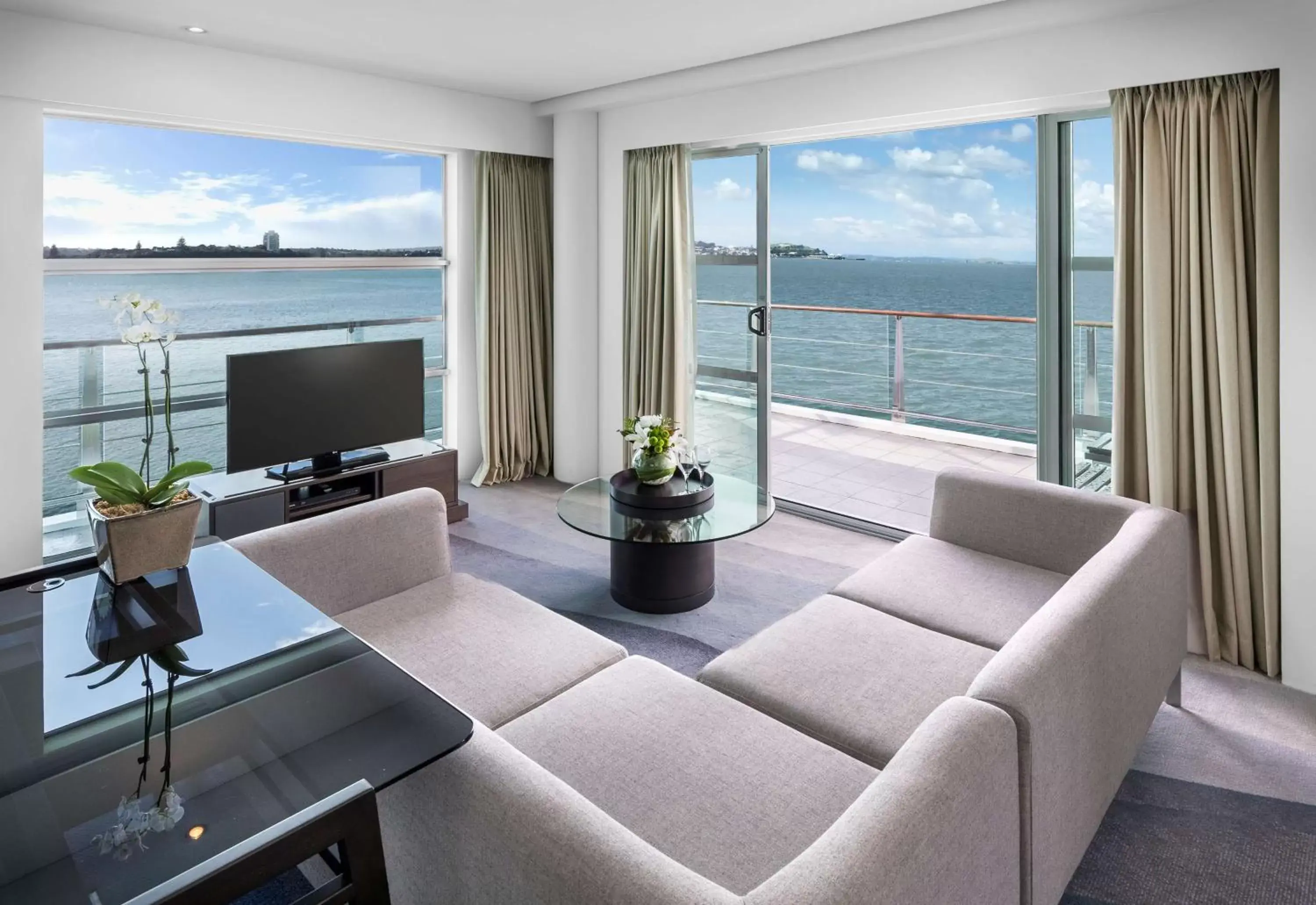 Living room in Hilton Auckland