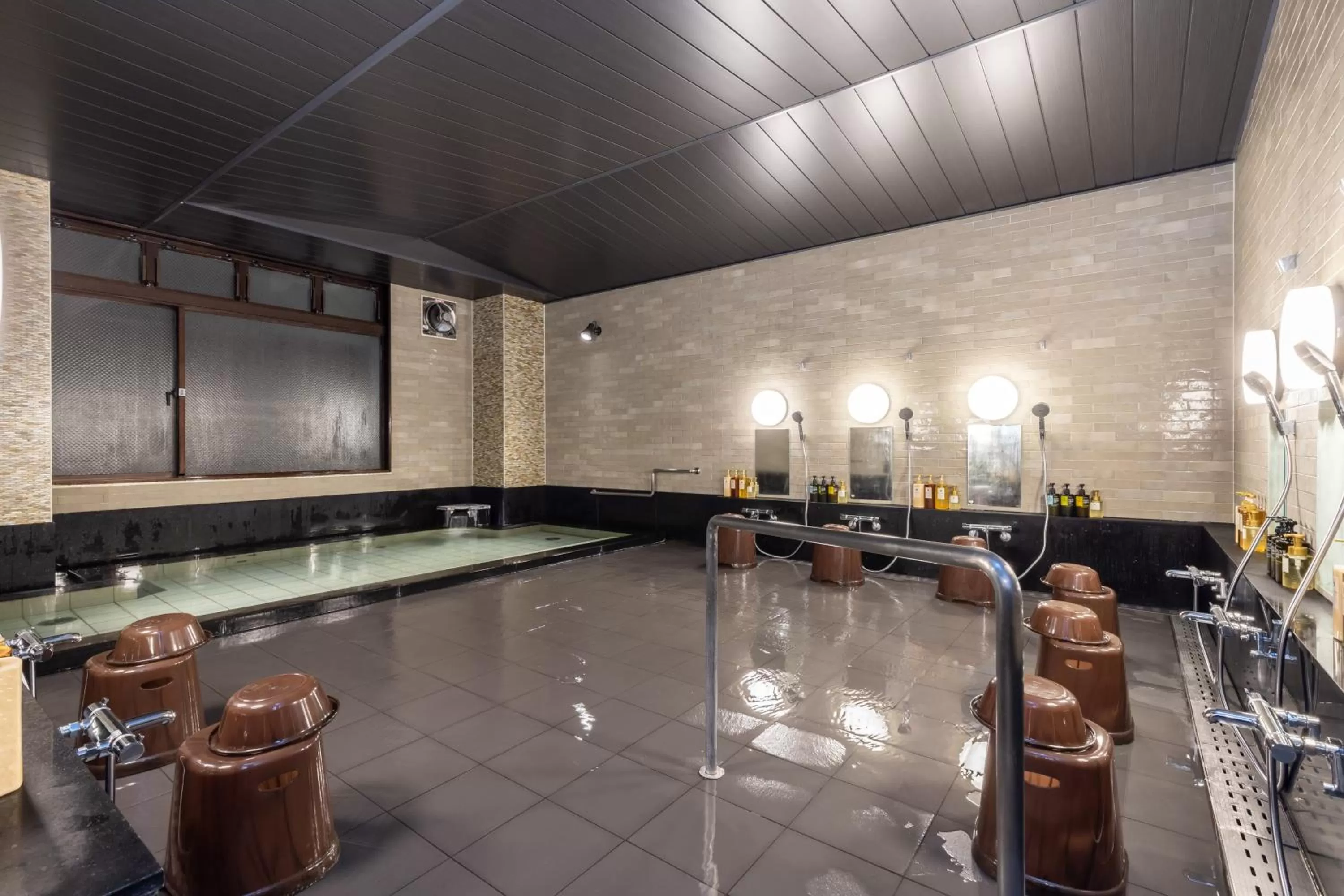 Public Bath in Matsumoto Hotel Kagetsu