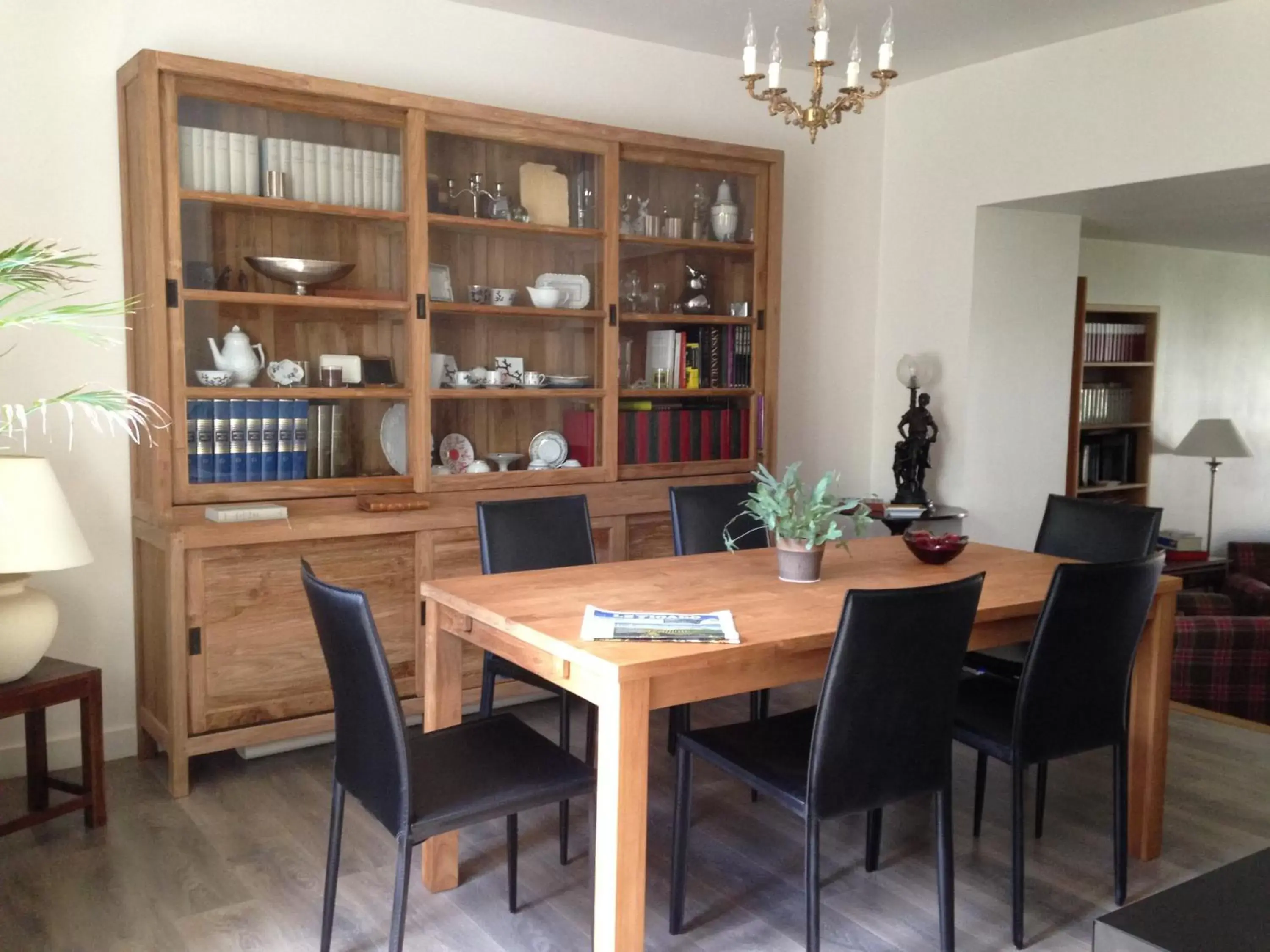 Business facilities, Dining Area in Les Chambres Lauryvan