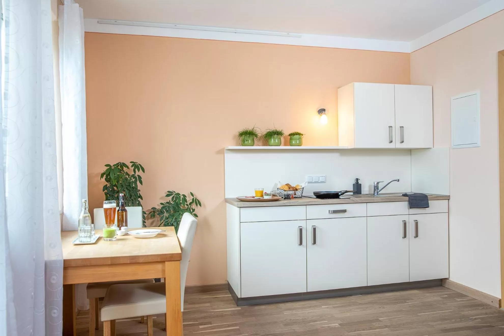 Kitchen or kitchenette in Hotel Donau-Ries