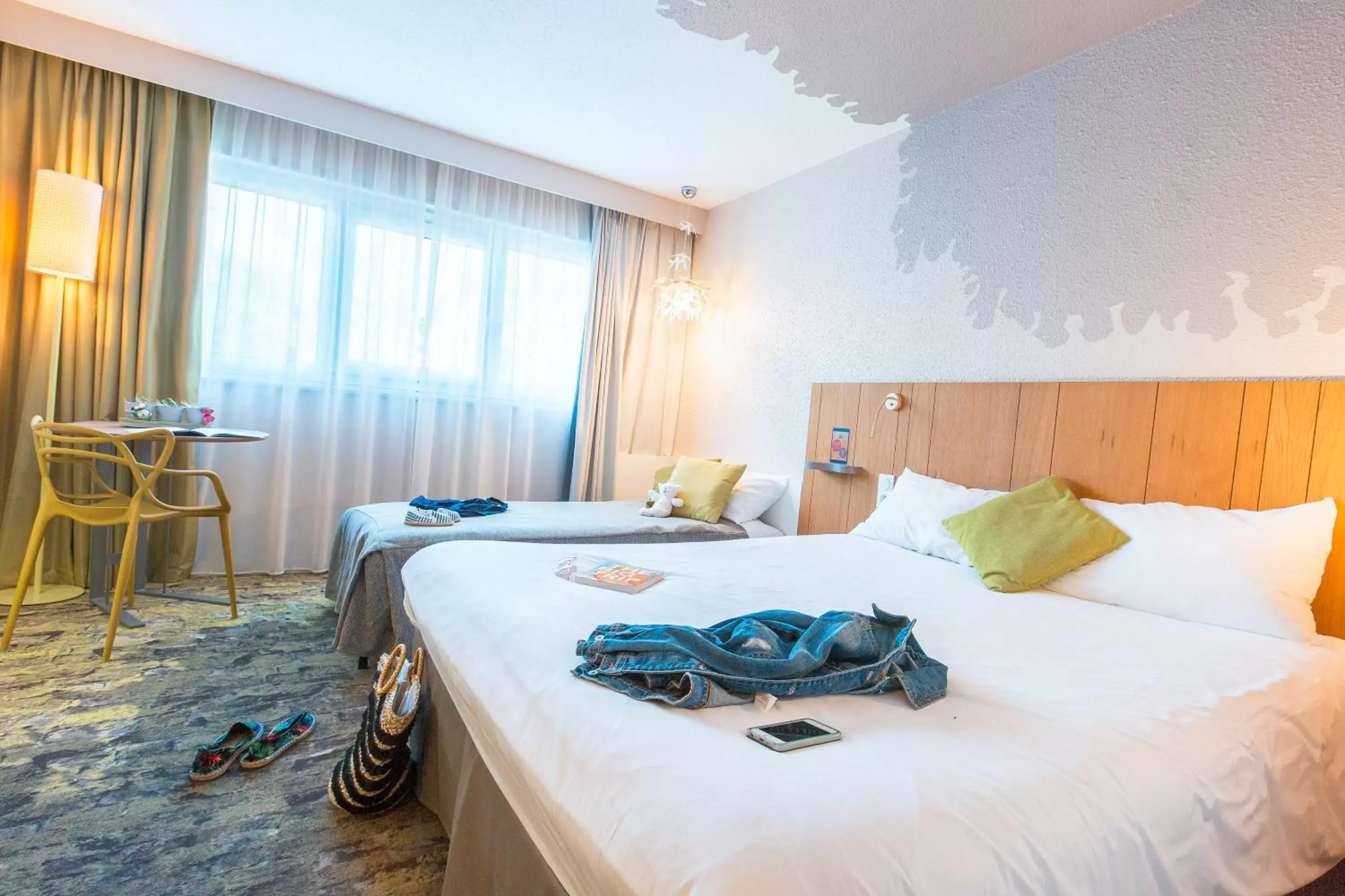 Bedroom, Bed in ibis Styles Tours Sud