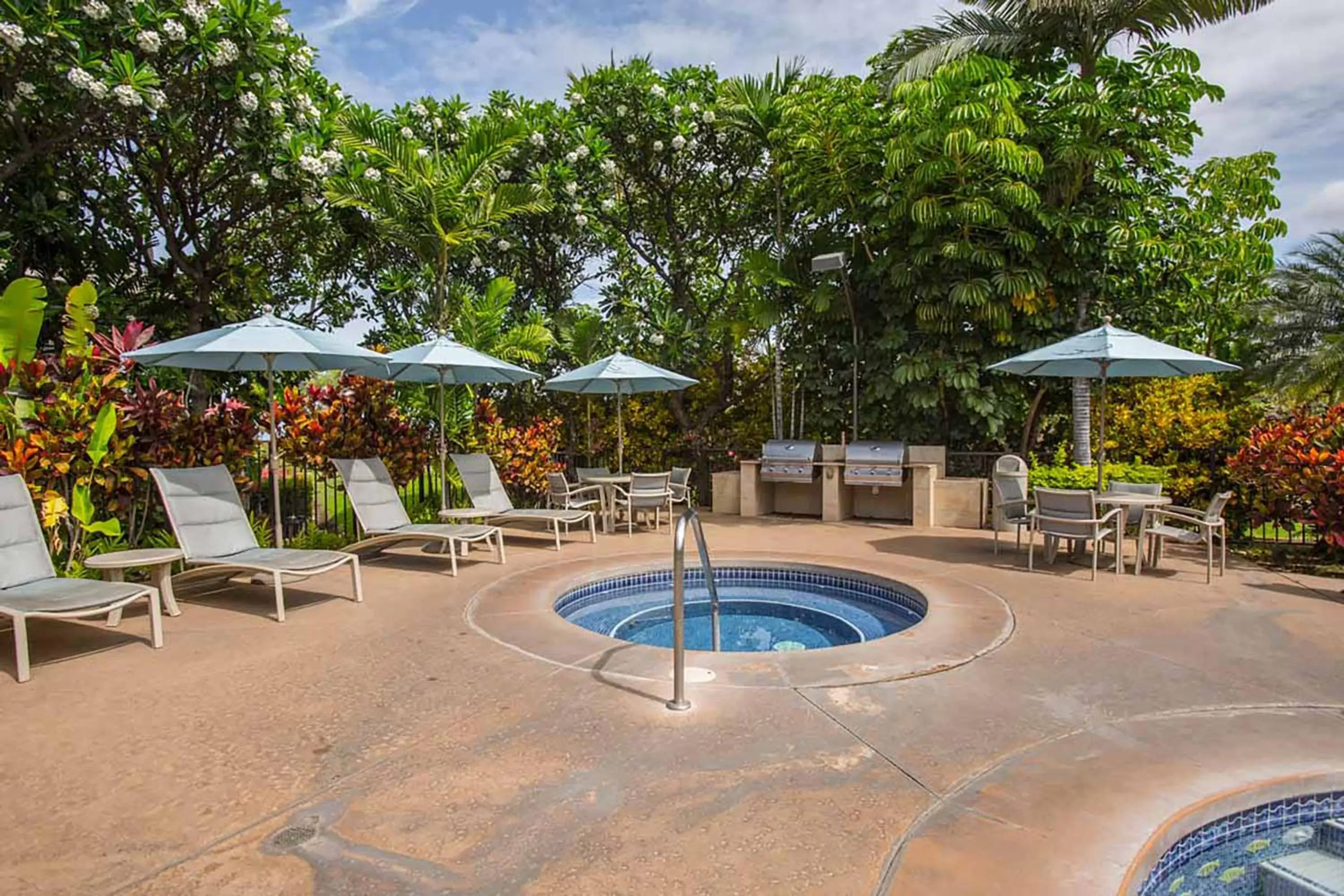 Hot Tub, Swimming Pool in Wailea Grand Champions Villas, a Destination by Hyatt Residence