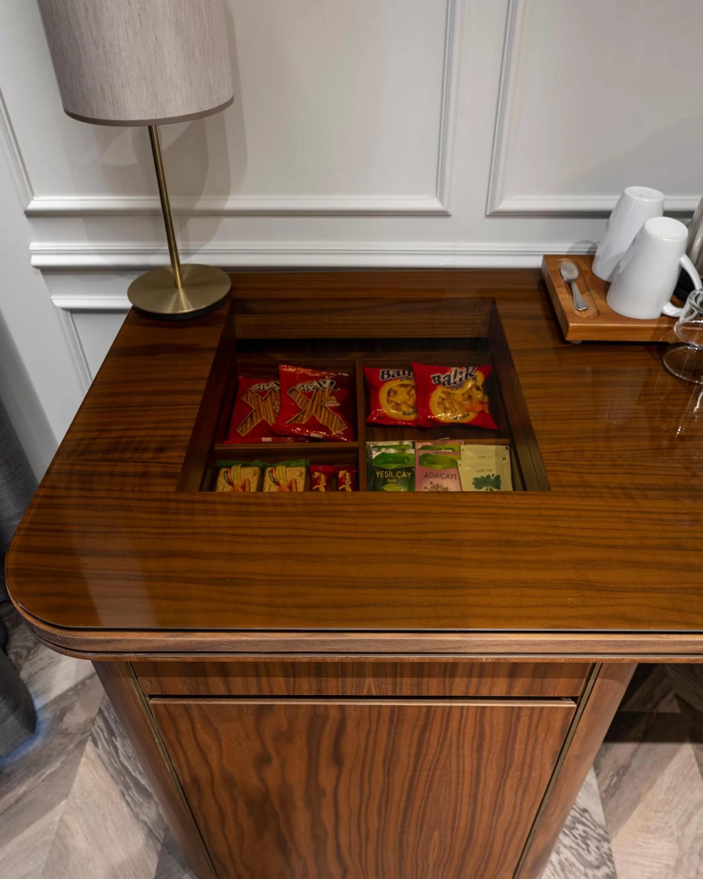 Coffee/tea facilities in Livro Hotel