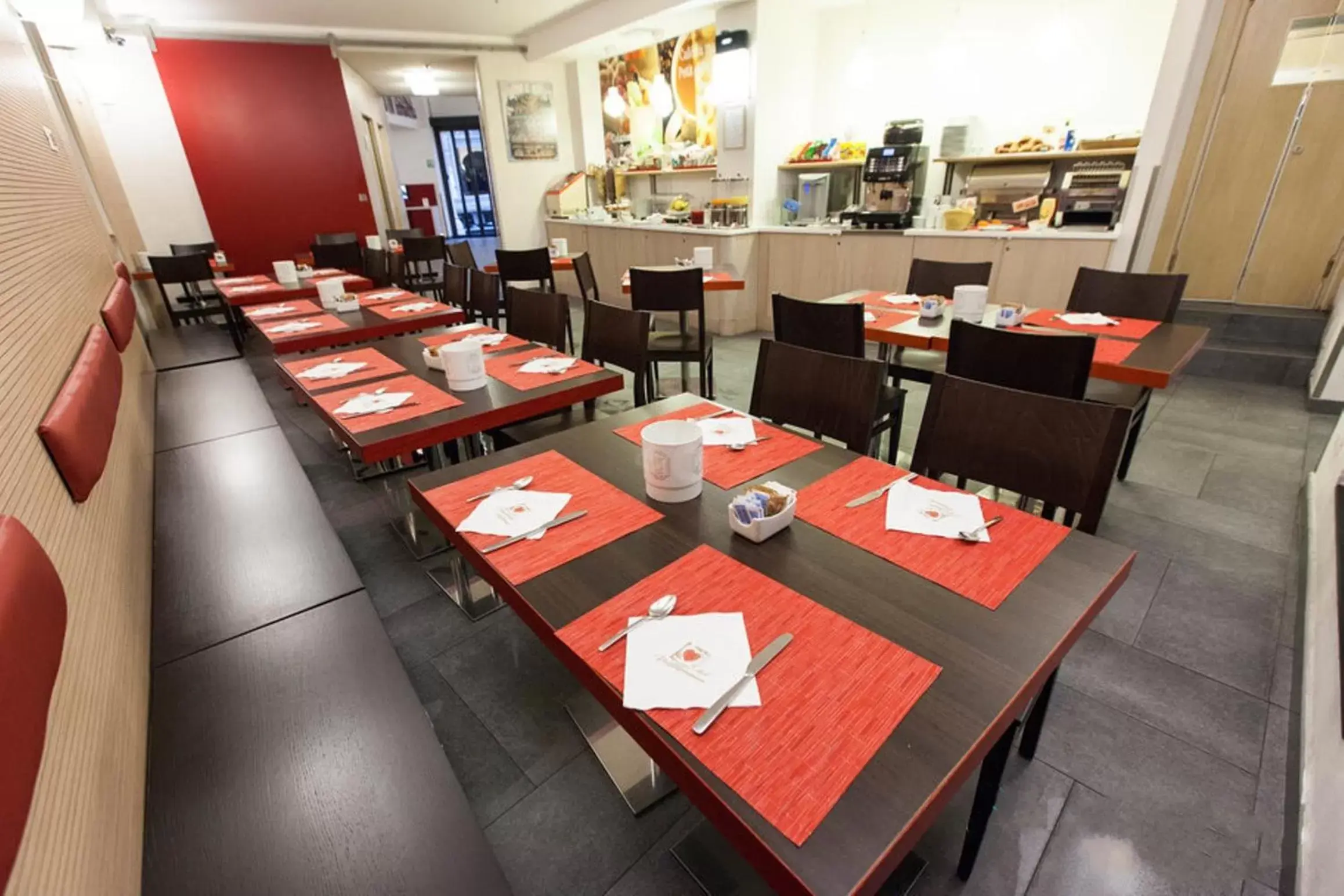 Restaurant/Places to Eat in Best Western Porto Antico
