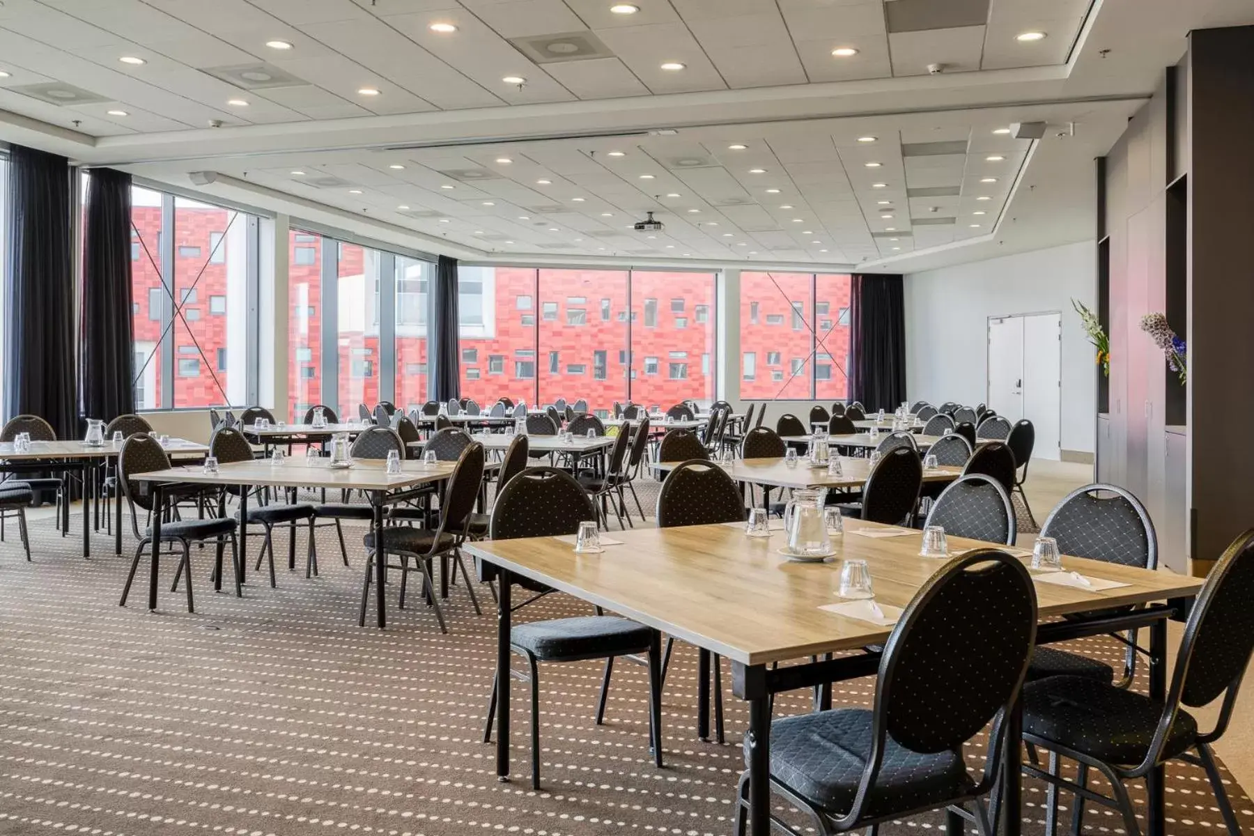 Meeting/conference room, Restaurant/Places to Eat in Mercure Hotel Amersfoort Centre