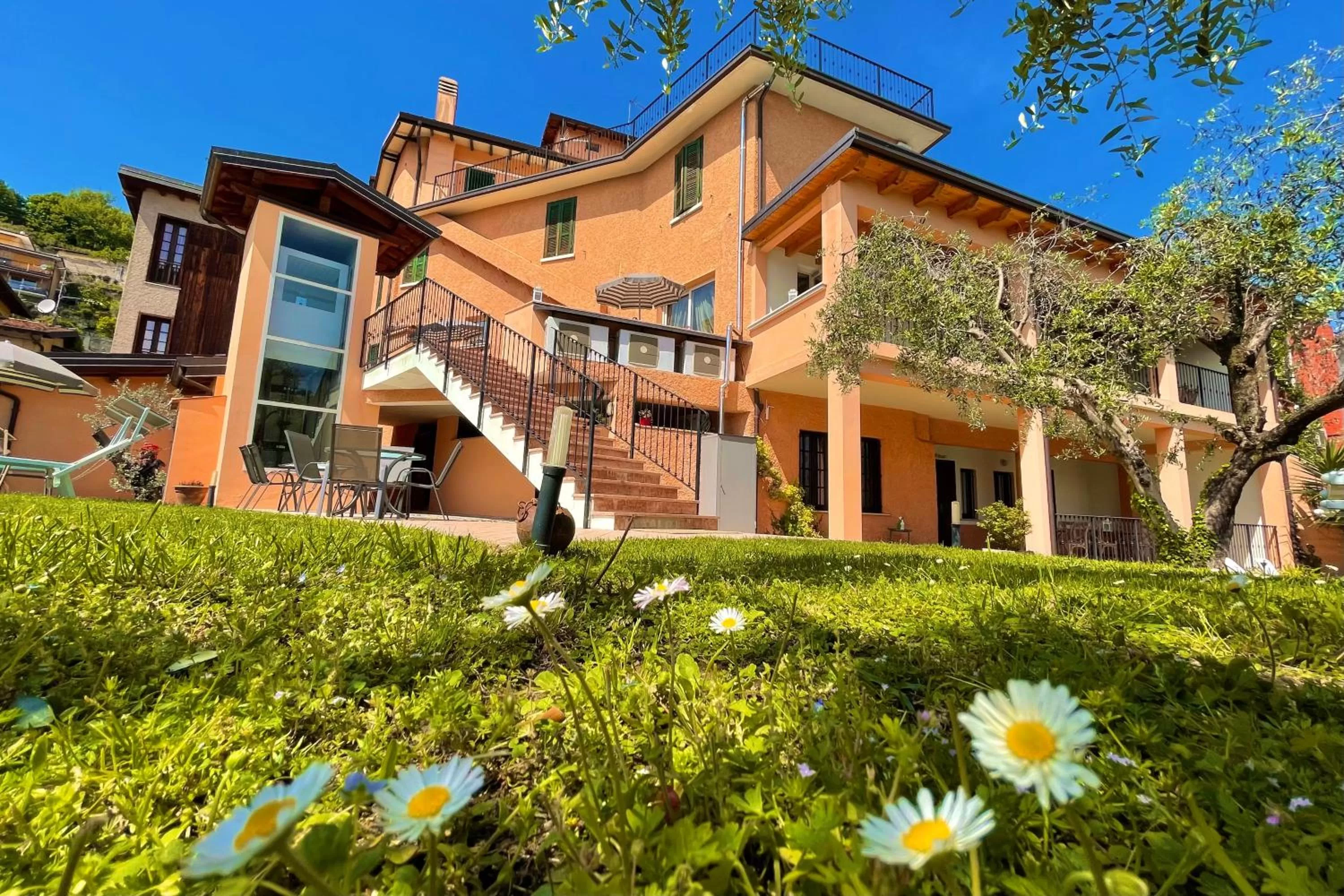 Property building in Albergo Vittoria