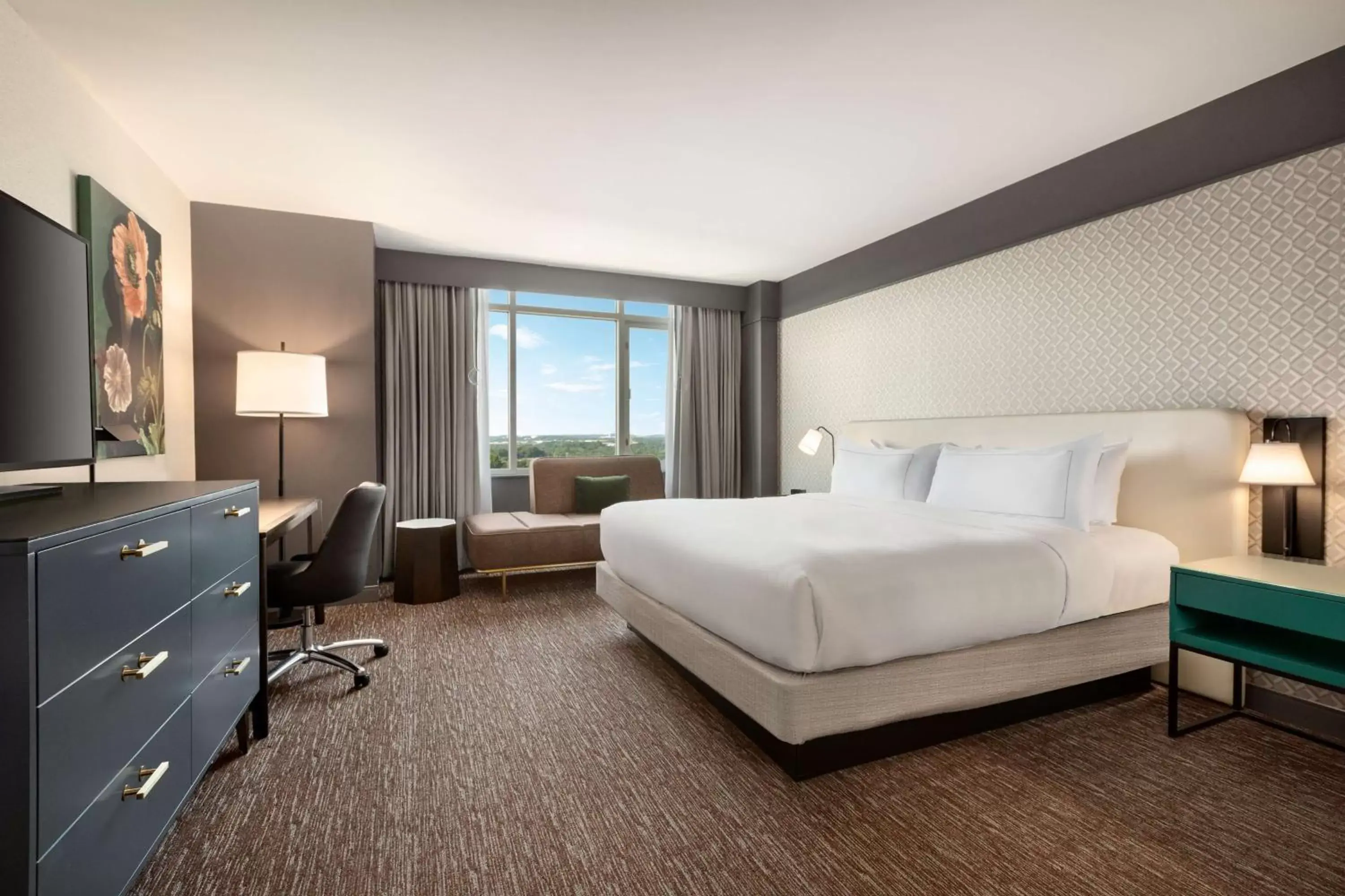 Bedroom, Bed in Hilton Baltimore BWI Airport Bedroom, Bed in Hilton Baltimore BWI Airport