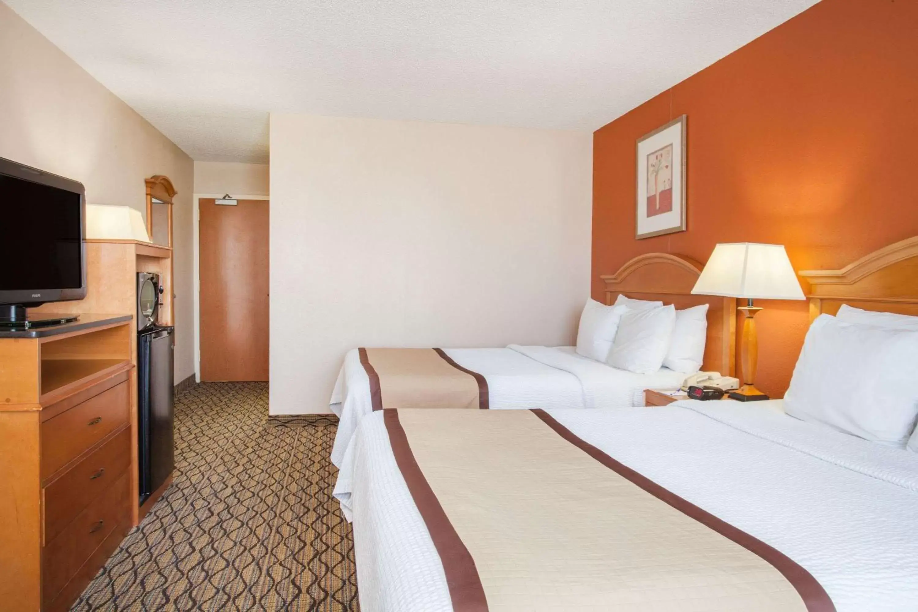 Baymont by Wyndham Madison Heights Detroit Area Baymont by Wyndham Madison Heights Detroit Area