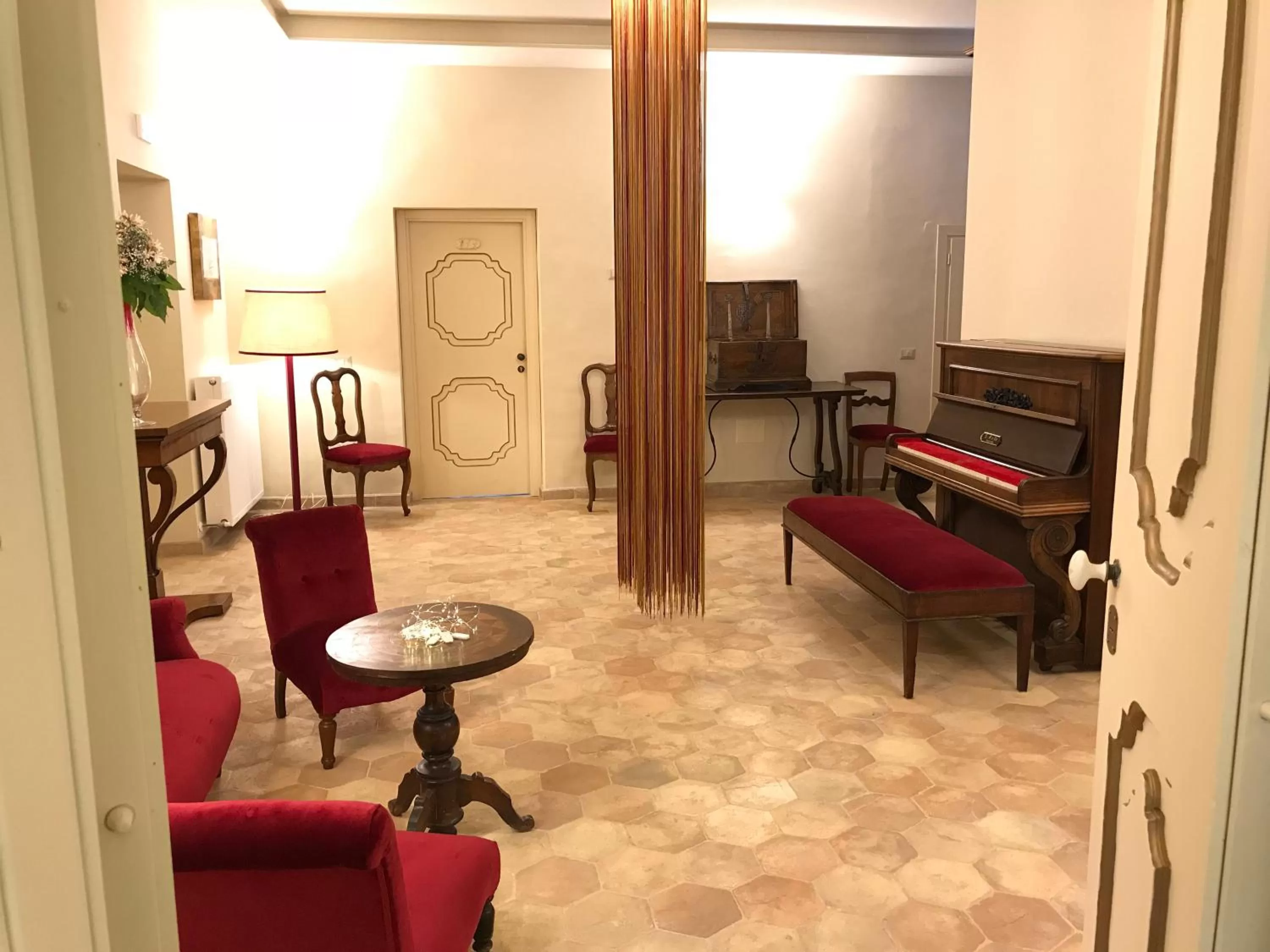 Communal lounge/ TV room in Palazzo Franceschini