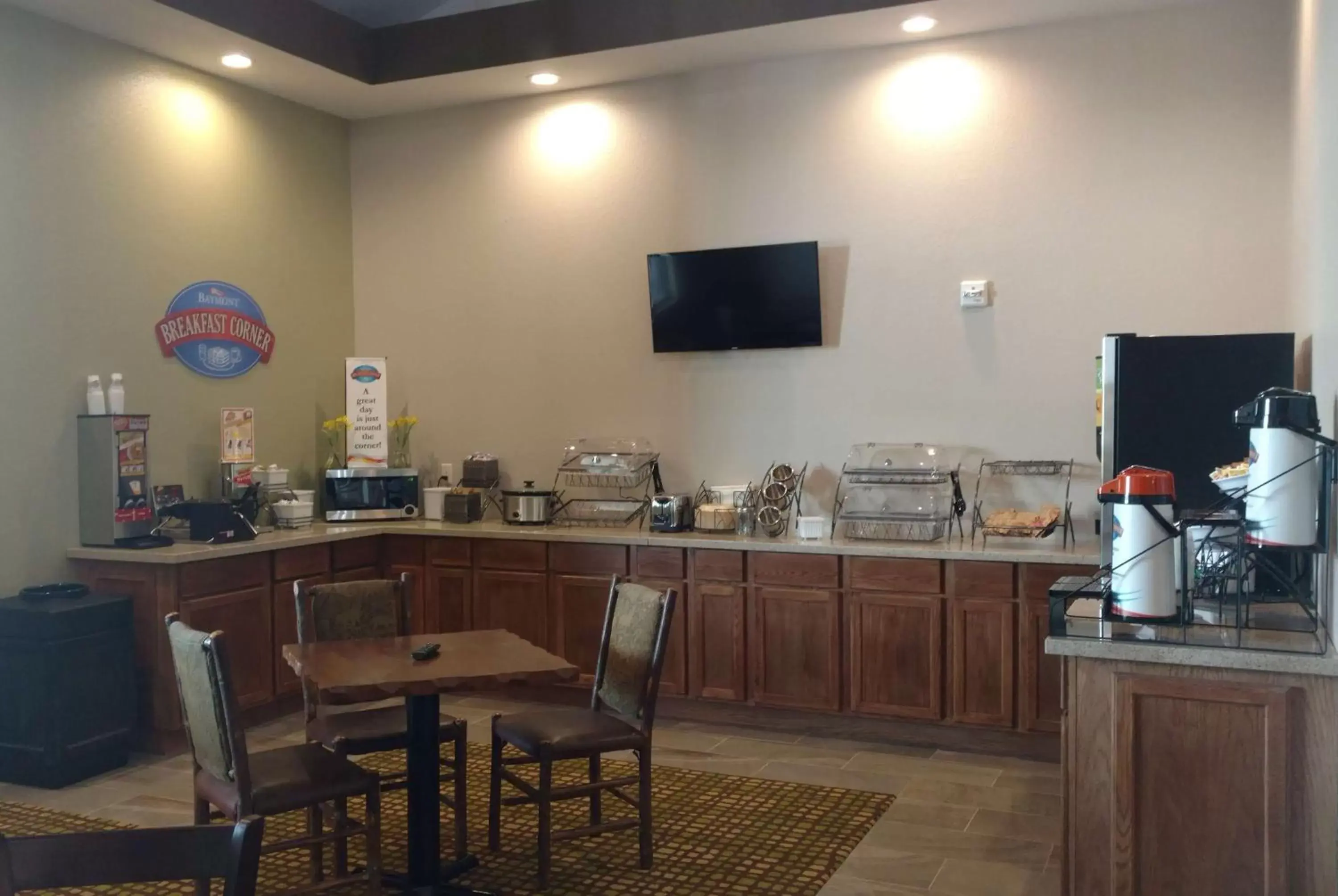 Restaurant/places to eat in Baymont by Wyndham Oacoma Restaurant/places to eat in Baymont by Wyndham Oacoma