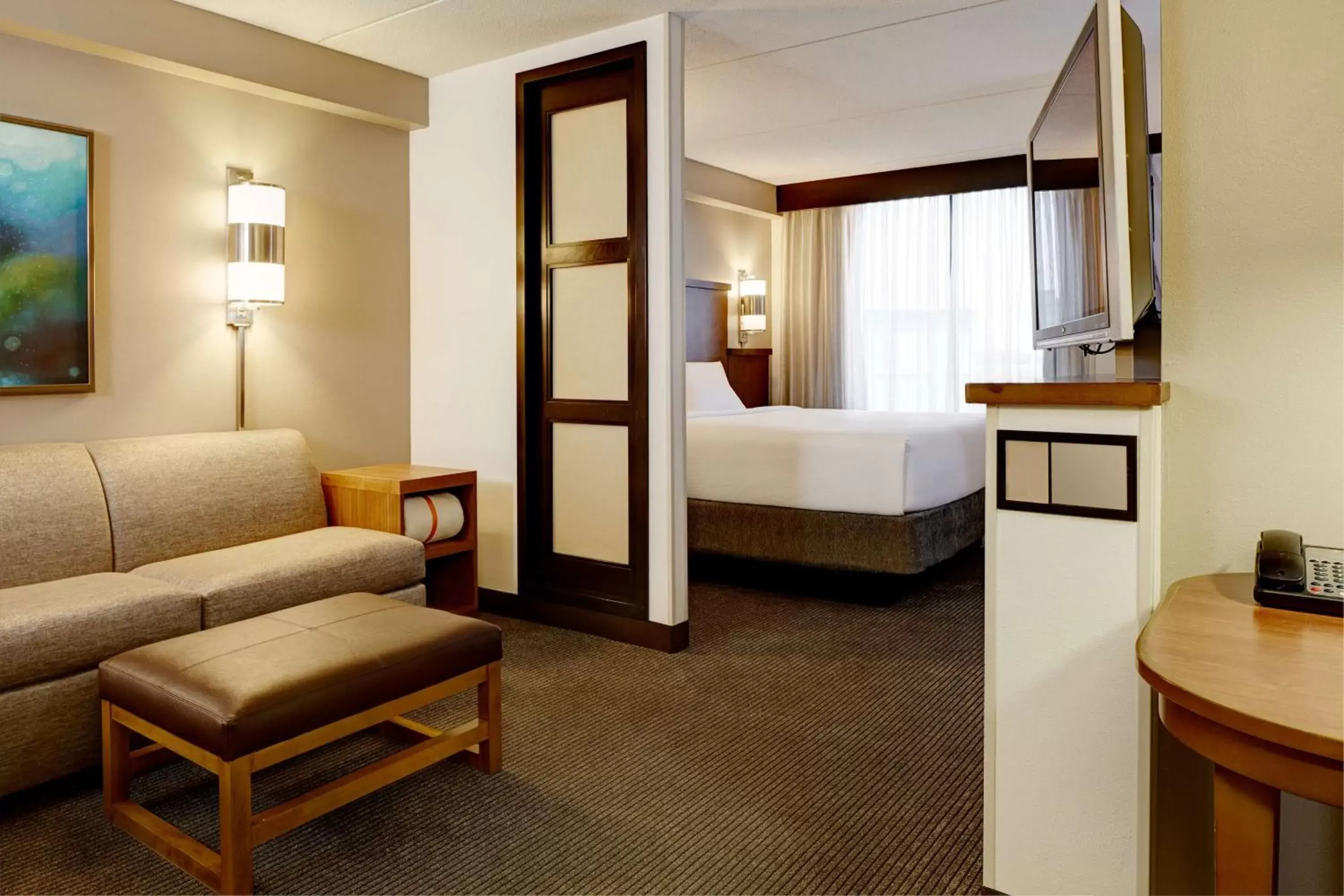 Bedroom, Seating Area in Hyatt Place Kansas City/Overland Park/Convention Center