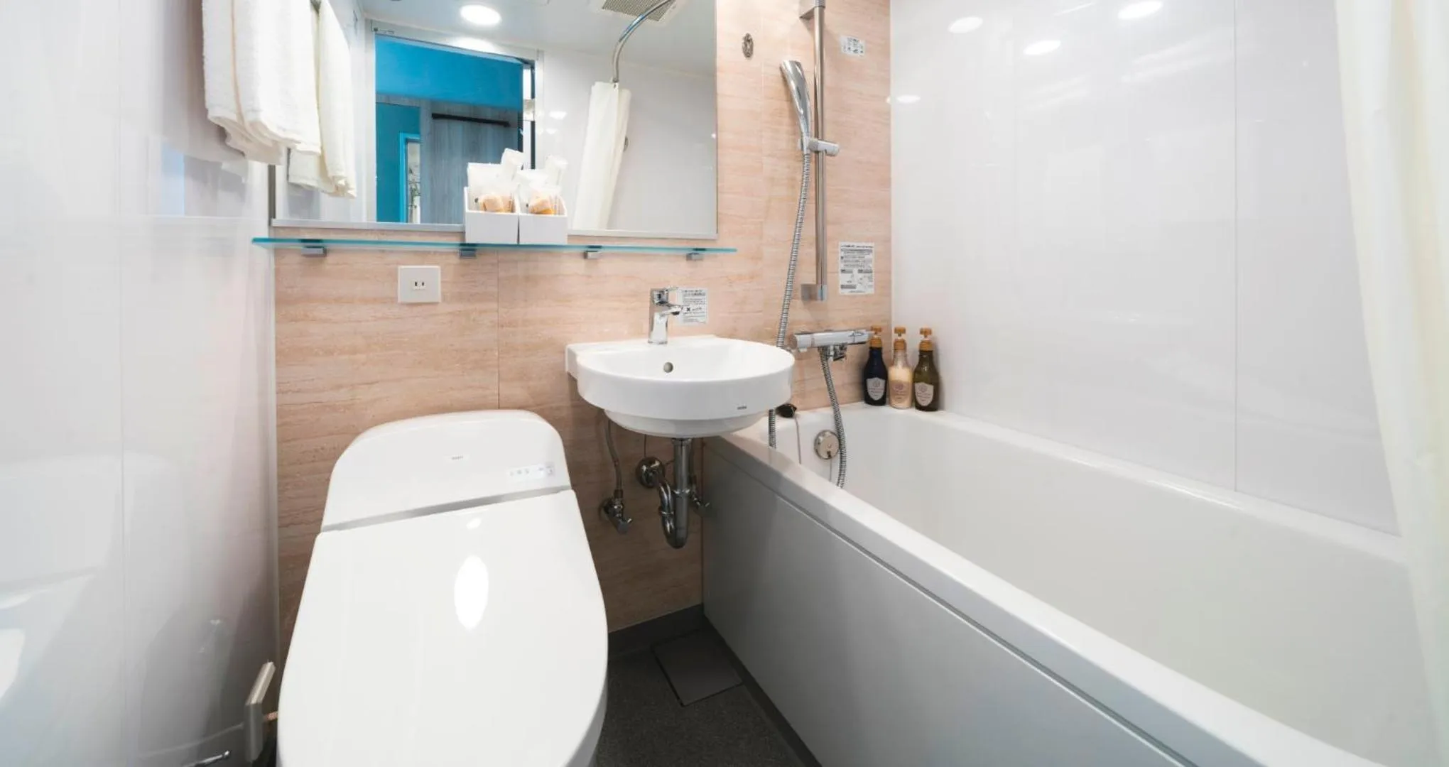 Bathroom in HOTEL SANSUI NAHA Ryukyu Onsen Naminoue-No-Yu