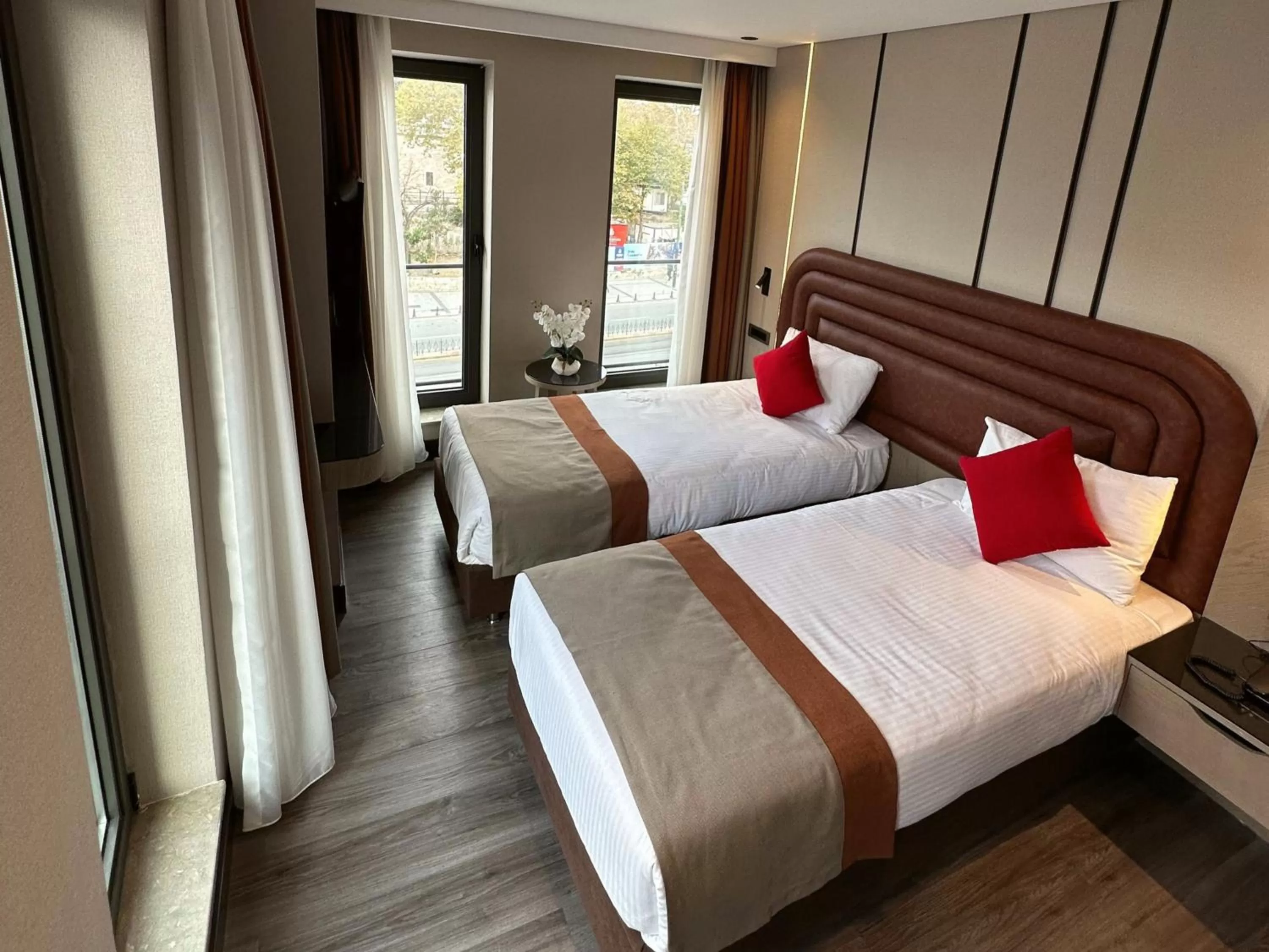 Bed in Edition Old City Hotel