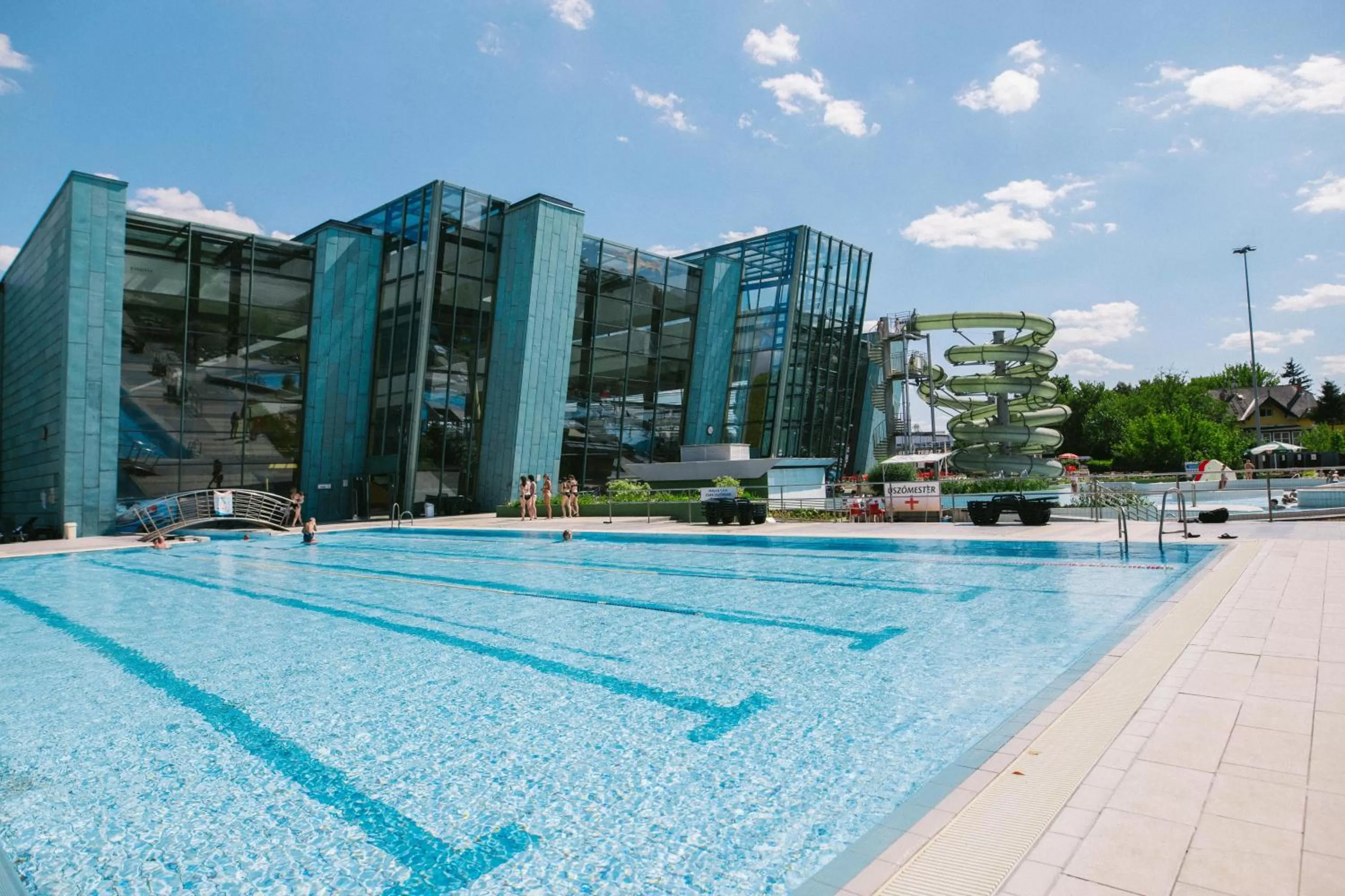 Swimming pool in Grand Hotel Esztergom