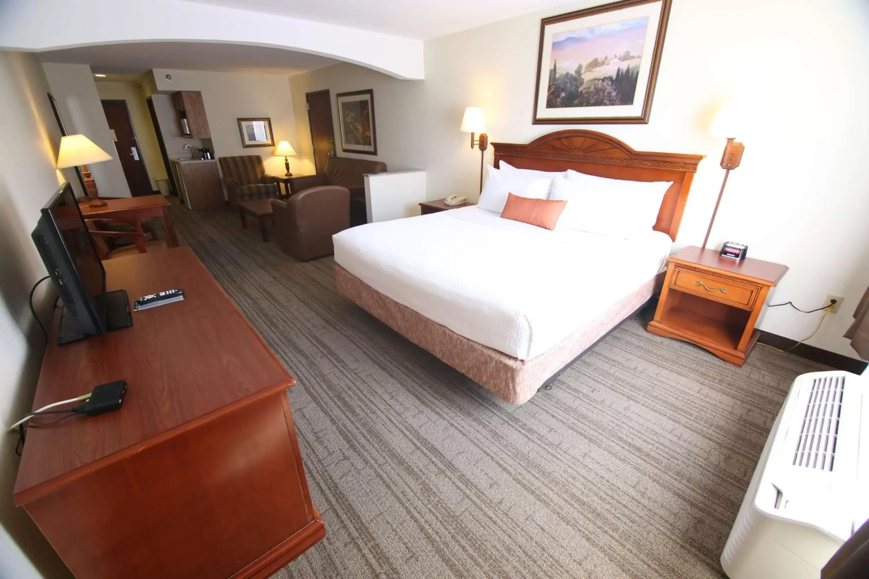 Photo of the whole room, Bed in Crown Pointe Lodge; BW Signature Collection