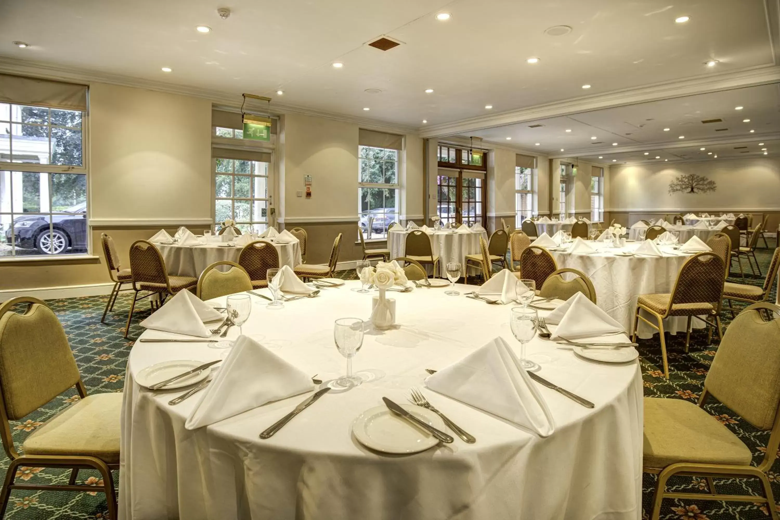 Banquet/Function facilities, Restaurant/Places to Eat in Best Western The Royal Chase Hotel