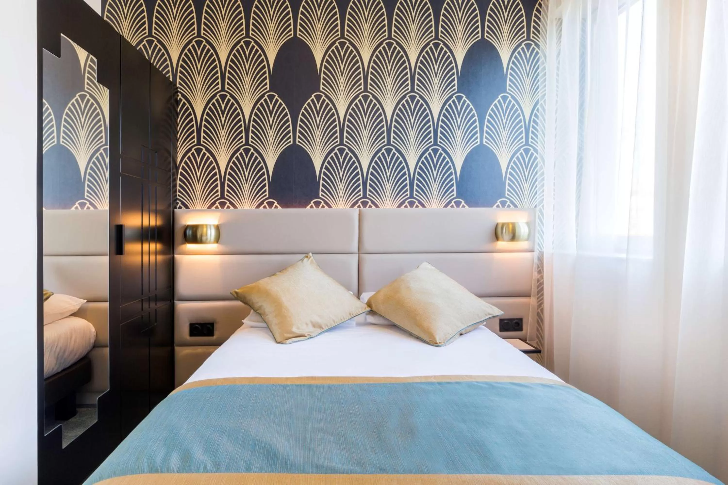 Photo of the whole room, Bed in Best Western Hôtel Journel Paris Sud