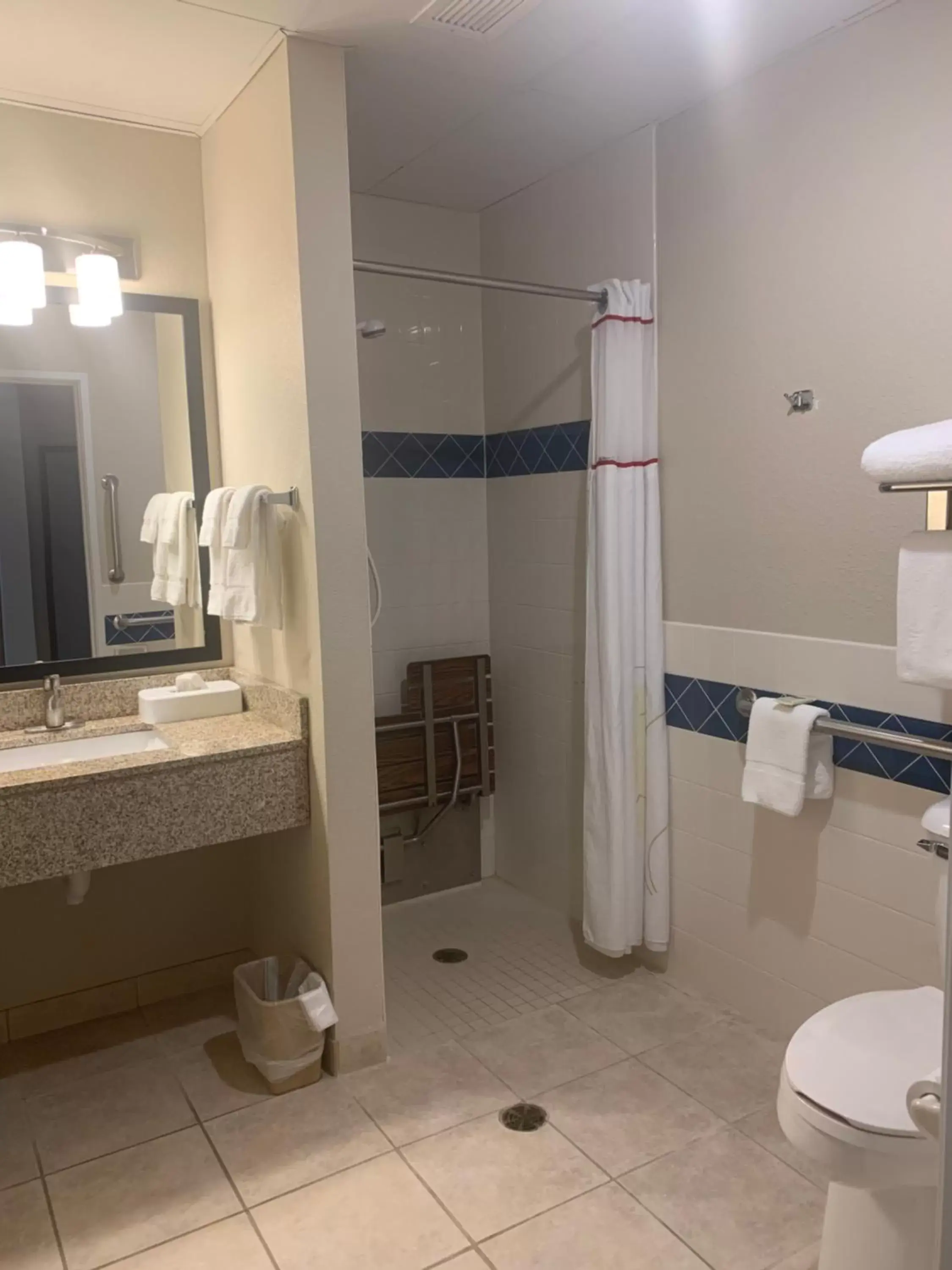 Shower, Bathroom in Cobblestone Suites - Oshkosh