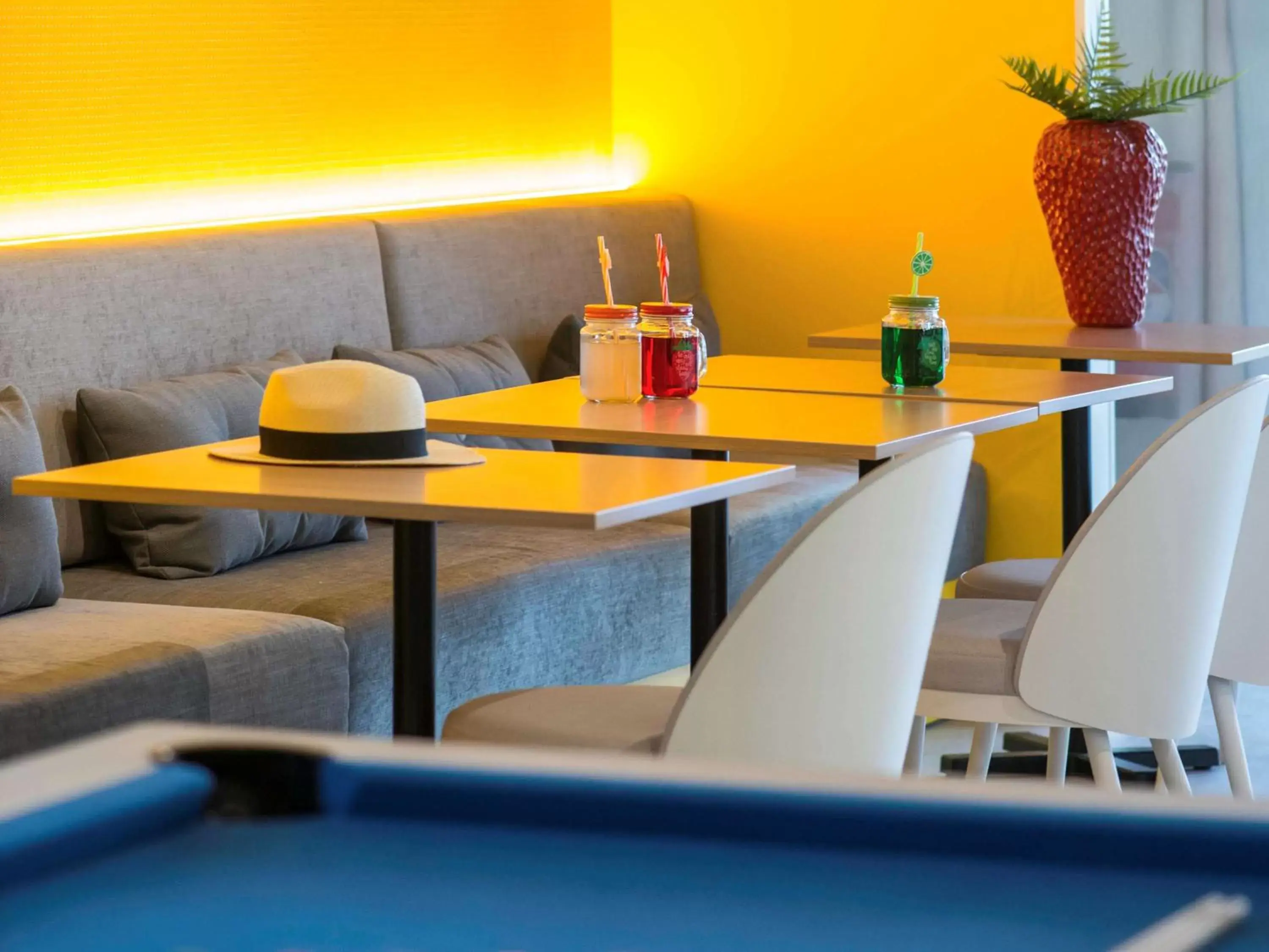 Lounge or bar in ibis Styles Nice Cap 3000