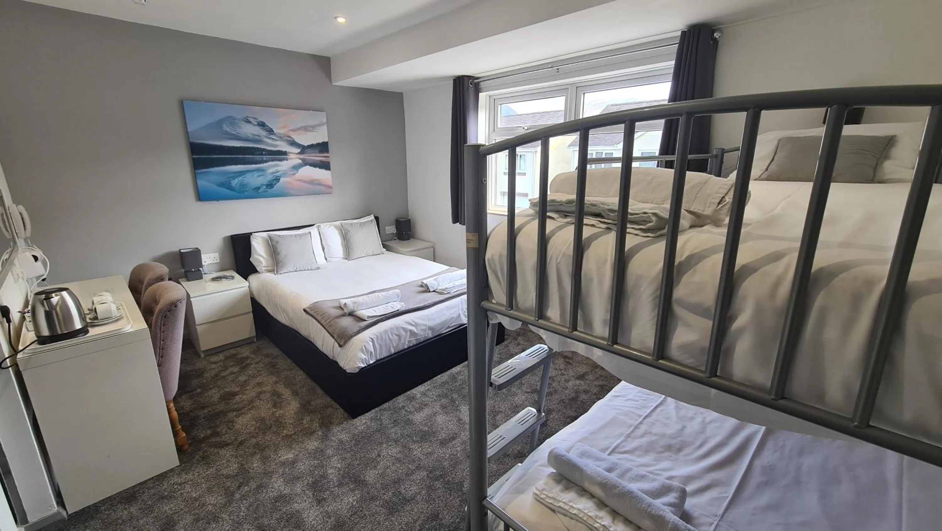 Bed in Y Gwynedd Inn