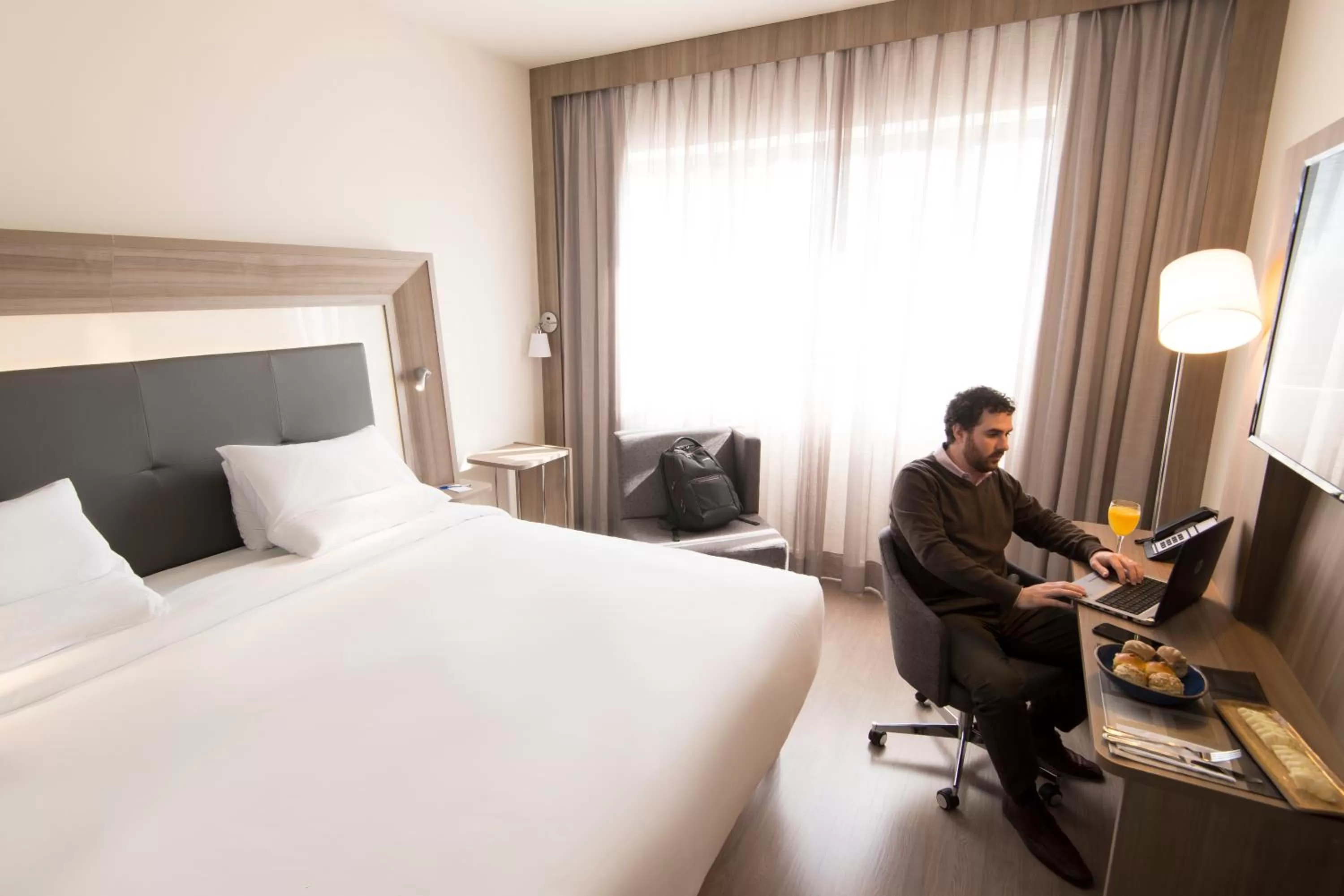 Photo of the whole room, Bed in Novotel São Paulo Berrini