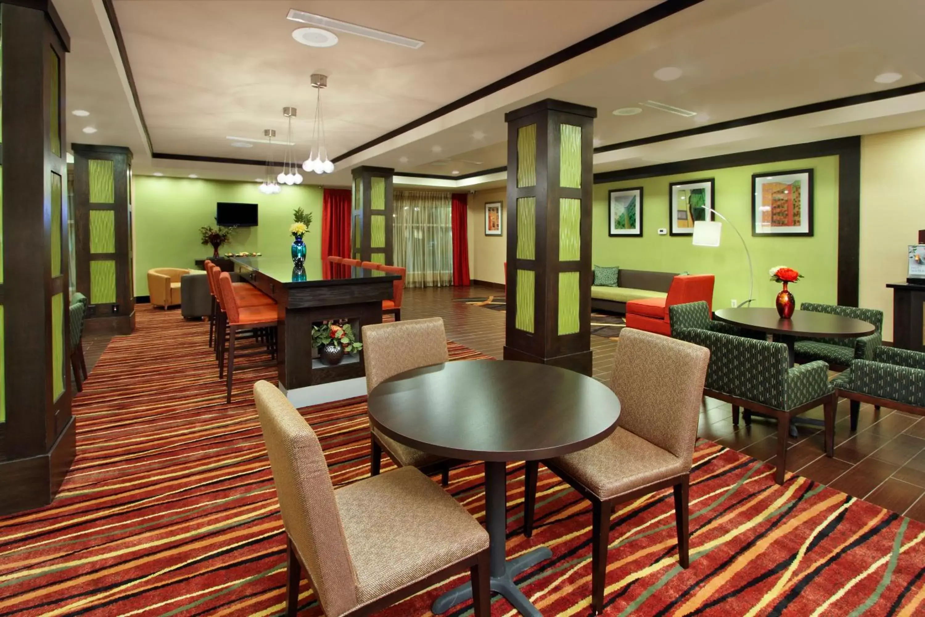 Breakfast, Restaurant/Places to Eat in Holiday Inn Express & Suites Houston East - Baytown, an IHG Hotel