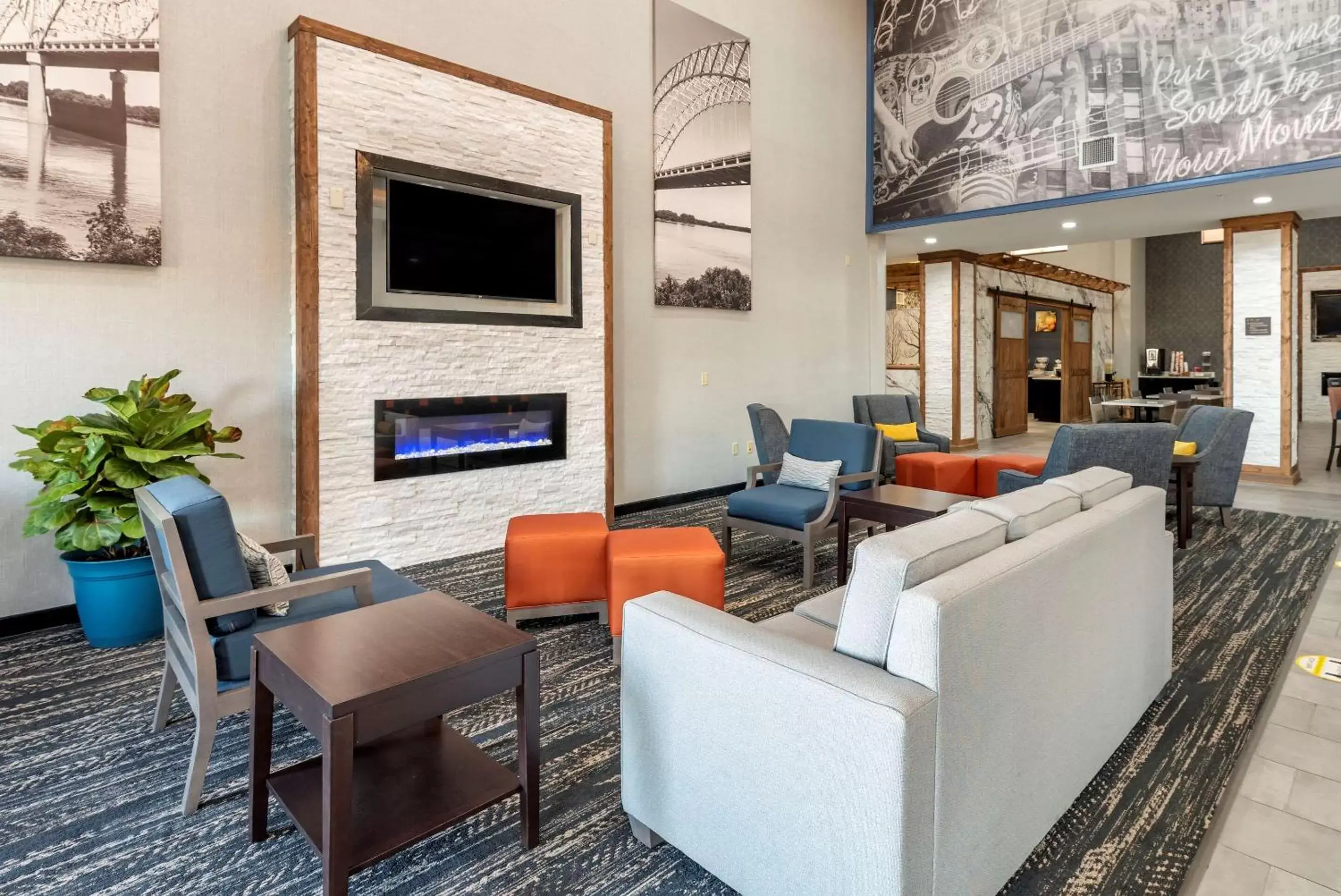 Lobby or reception, Seating Area in Comfort Suites West Memphis I-40 I-55