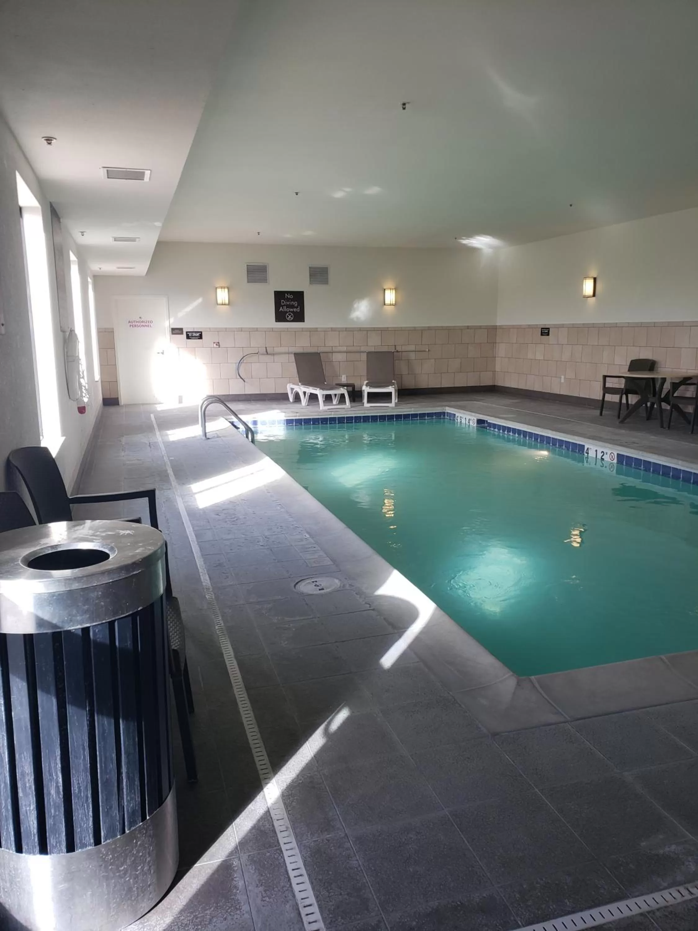 Swimming pool in Comfort Inn & Suites Sidney I-80