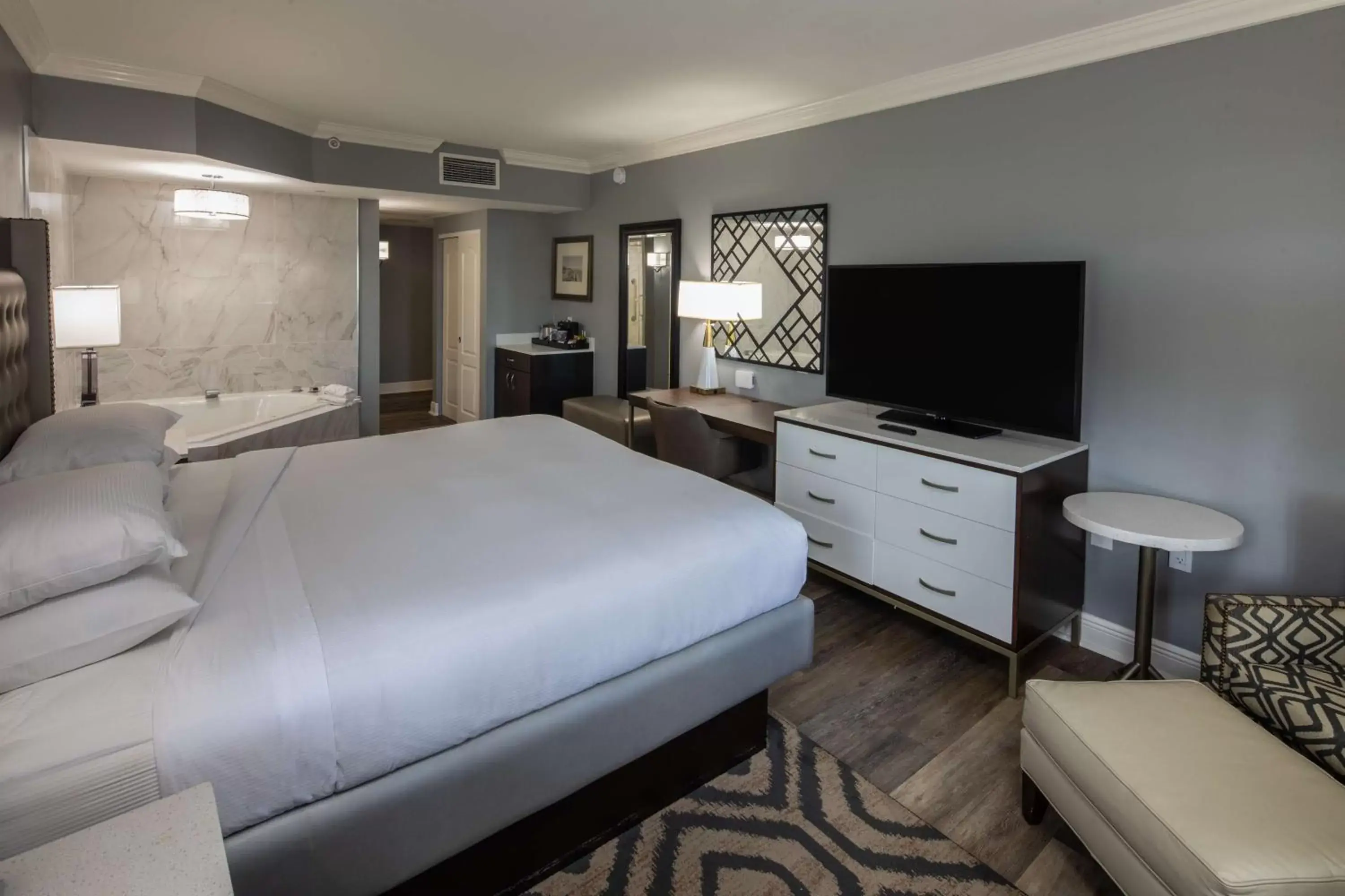Bedroom in Hilton Saint Augustine Historic Bayfront