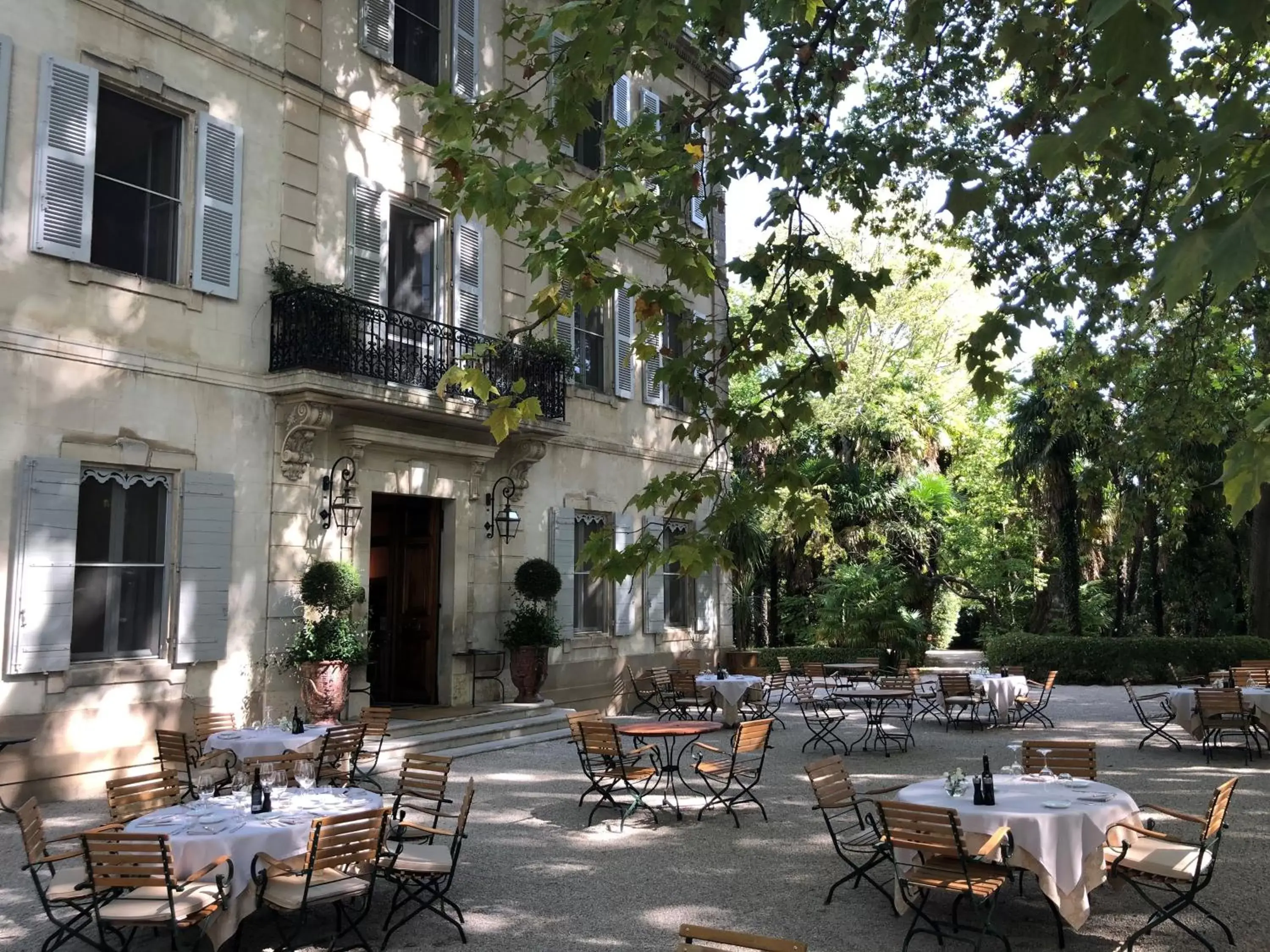 Restaurant/Places to Eat in Hotel Château Des Alpilles
