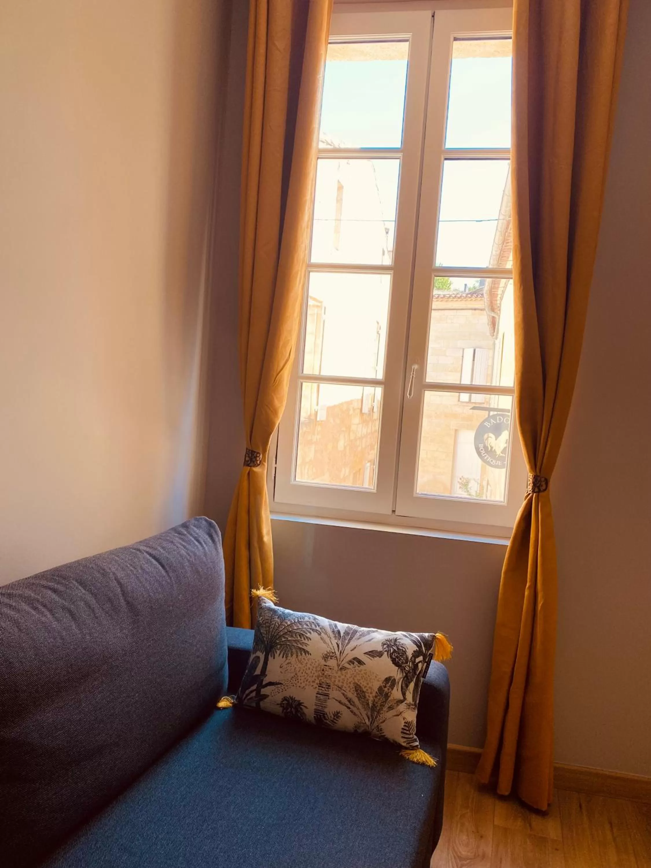 City view, Bed in Maison De La Tour