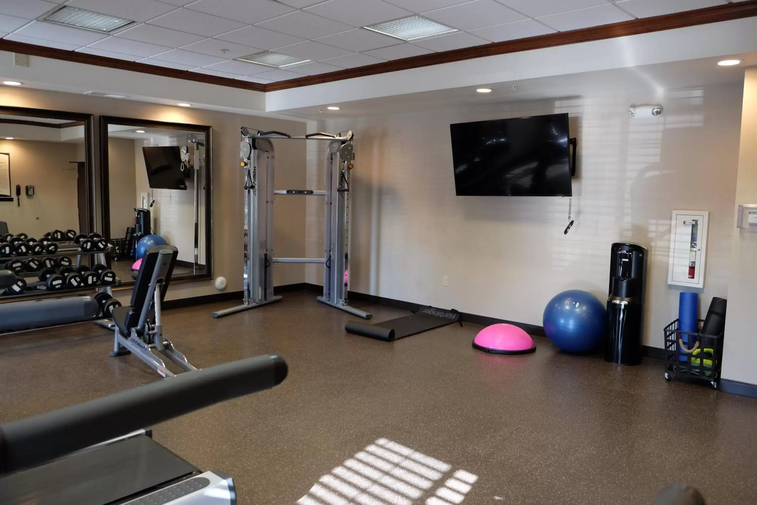 Fitness centre/facilities in Staybridge Suites Irvine East/Lake Forest by IHG Fitness centre/facilities in Staybridge Suites Irvine East/Lake Forest by IHG