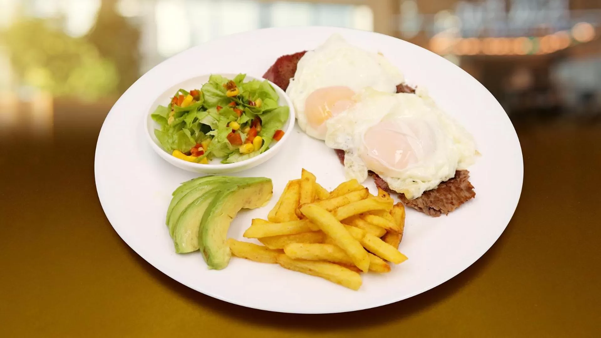 Restaurant/places to eat in Hotel Florida