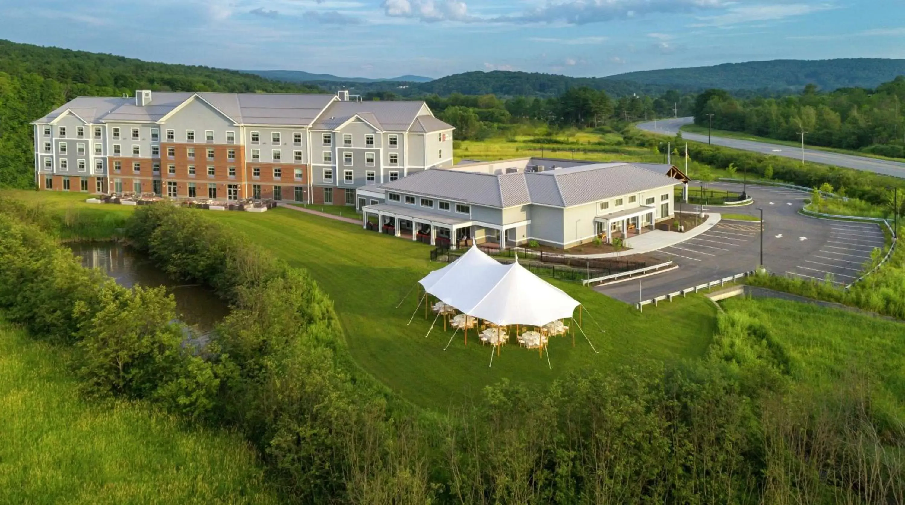 Meeting/conference room, Bird's-eye View in Hilton Garden Inn Hanover Lebanon