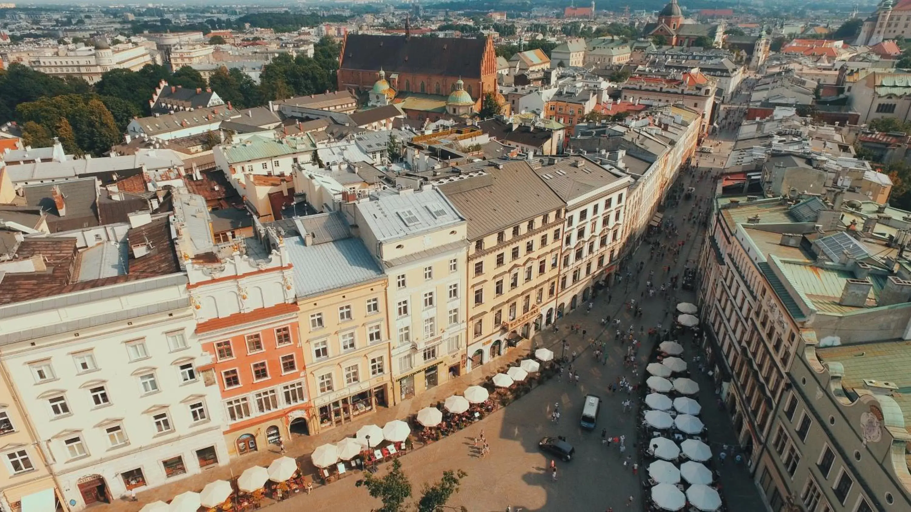 Facade/entrance, Bird's-eye View in Venetian House Market Square Aparthotel